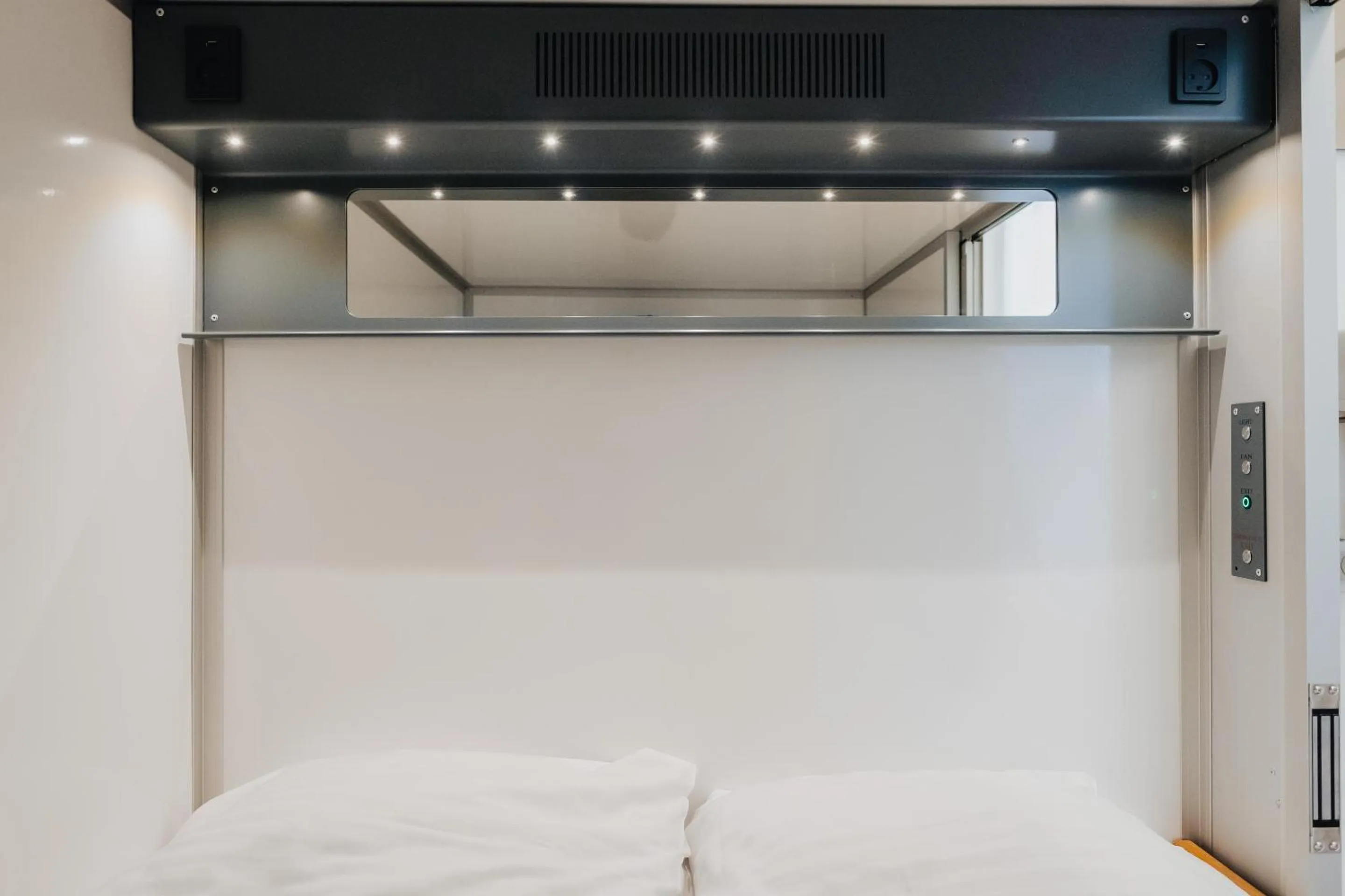 Capsule Lower Level in Capsule Hotel Nyhavn63