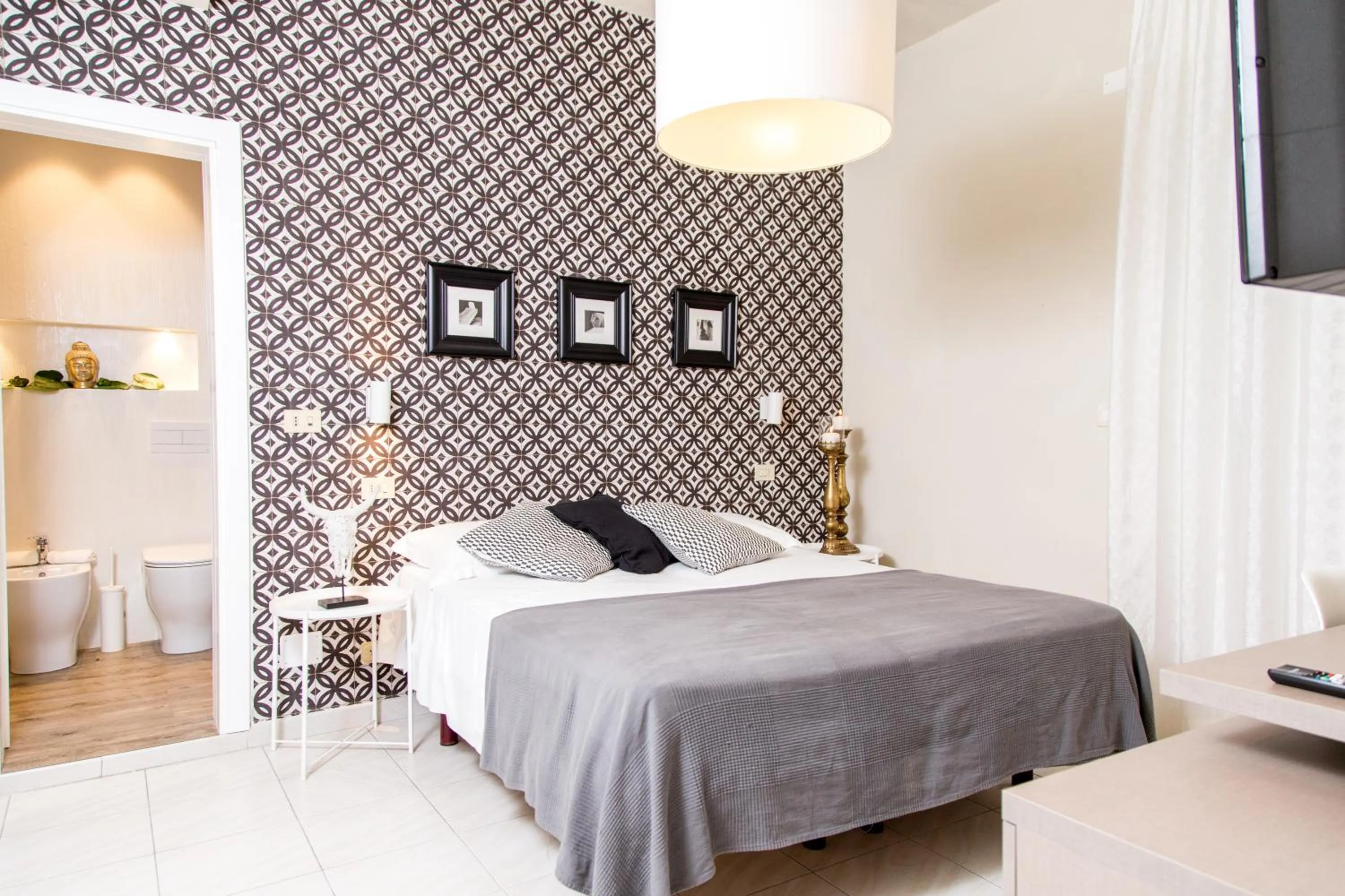 Photo of the whole room, Bed in Hotel Rex - Lifestyle