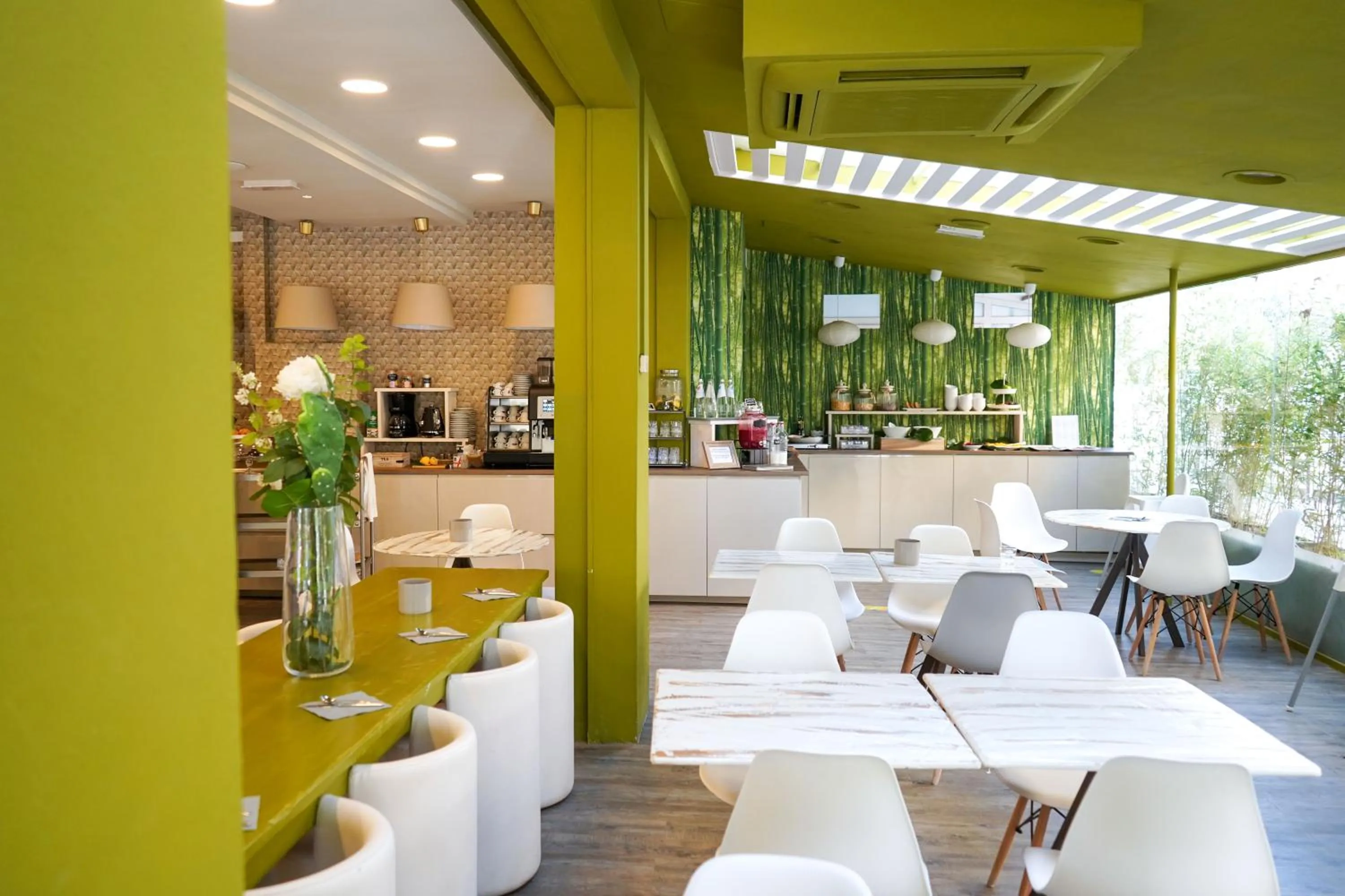 Breakfast in Hotel Rex - Lifestyle