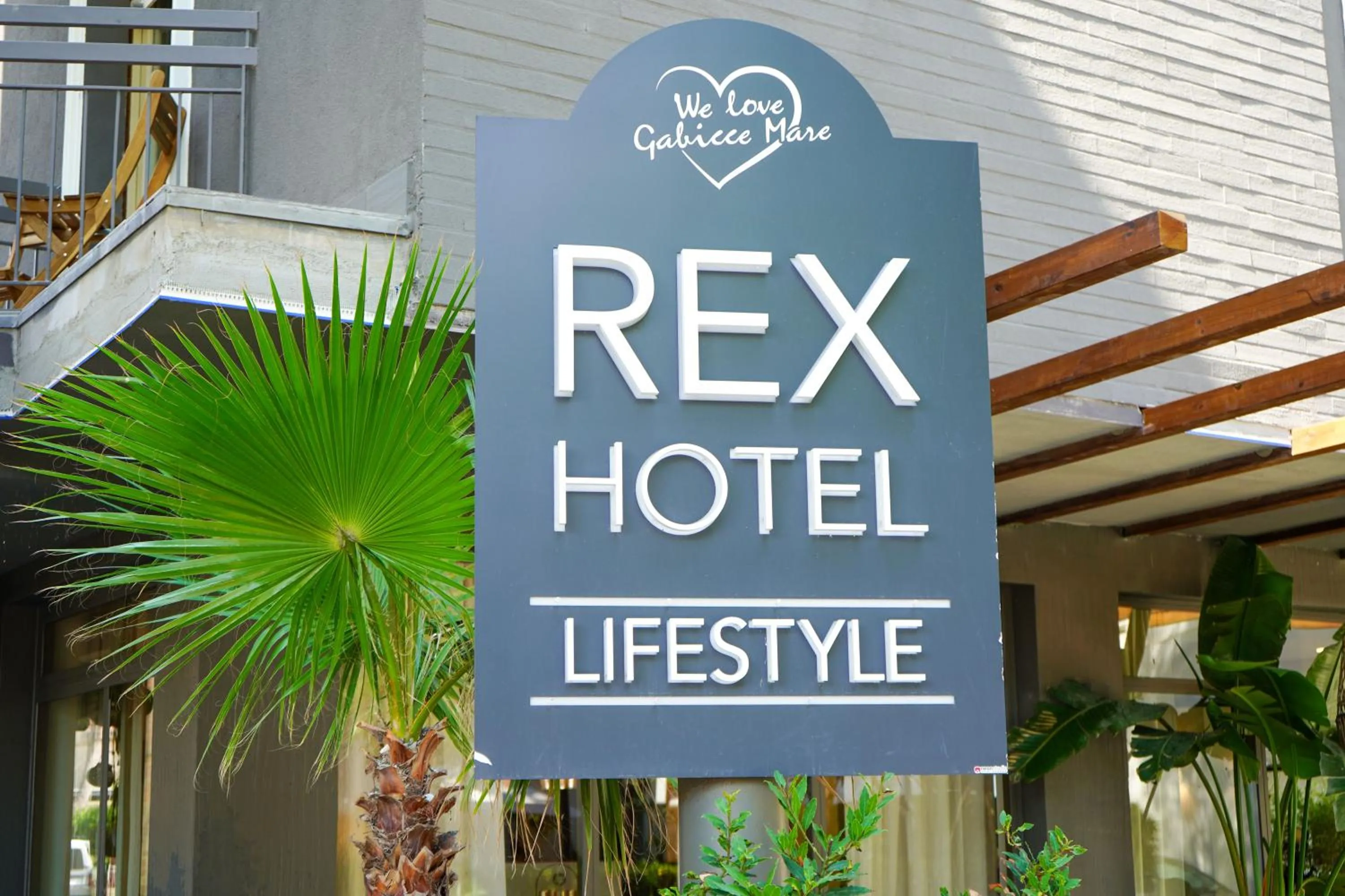 Logo/Certificate/Sign in Hotel Rex - Lifestyle
