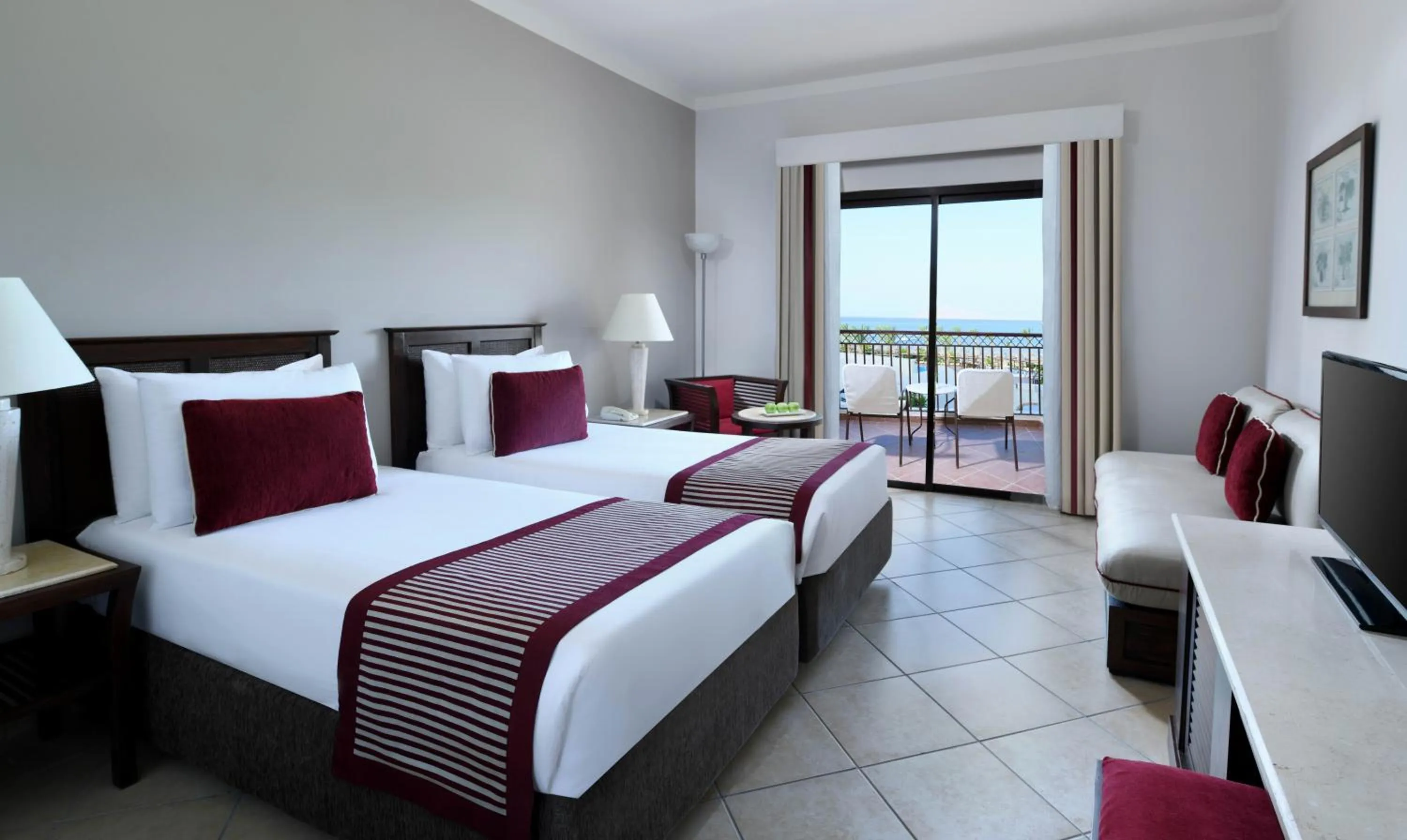Superior Room with Sea View Twin Bed in JAZ Belvedere