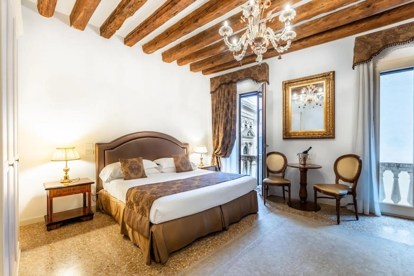 San Teodoro Palace - Luxury Apartments
