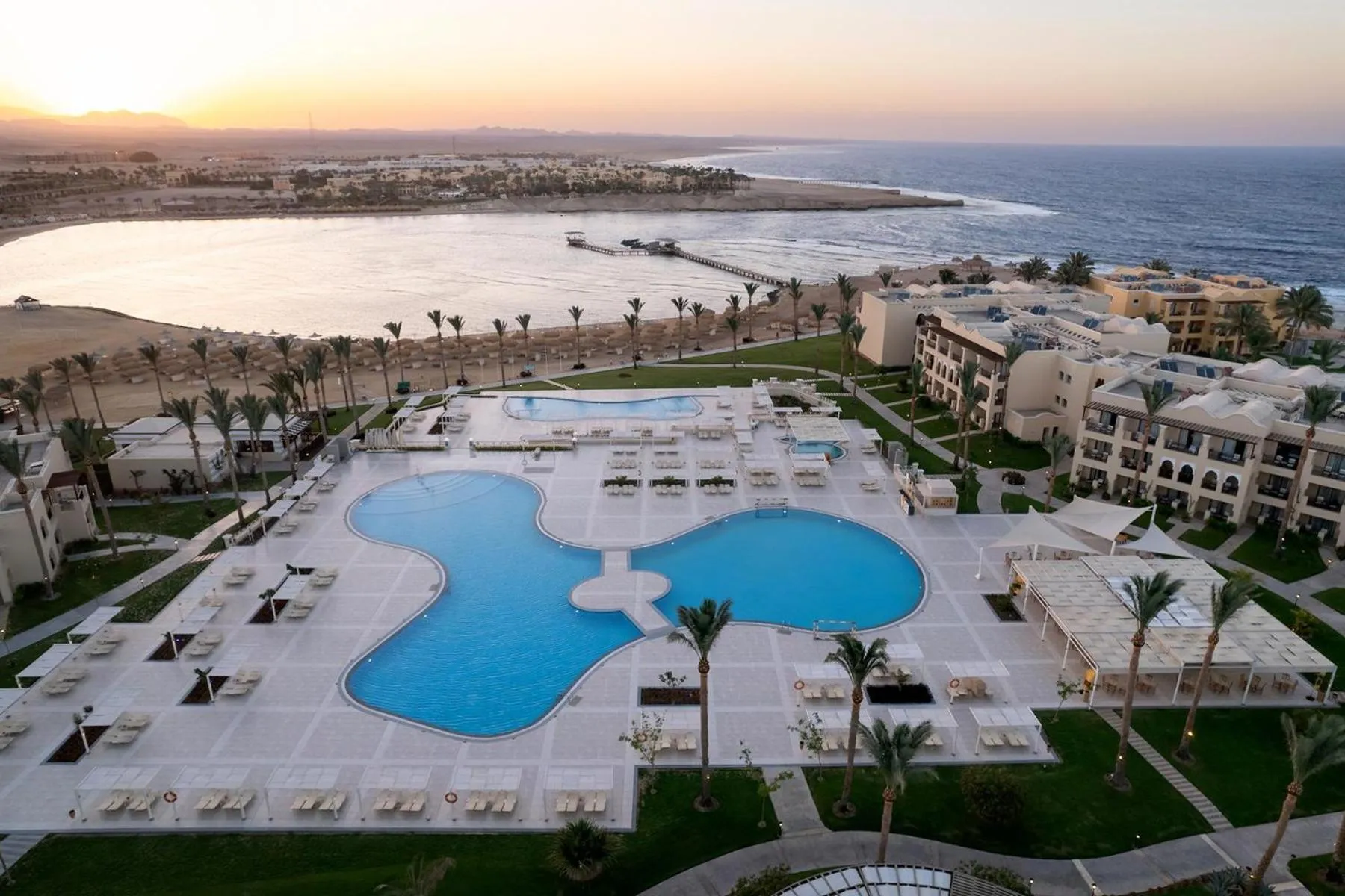 Swimming pool in JAZ Lamaya Resort