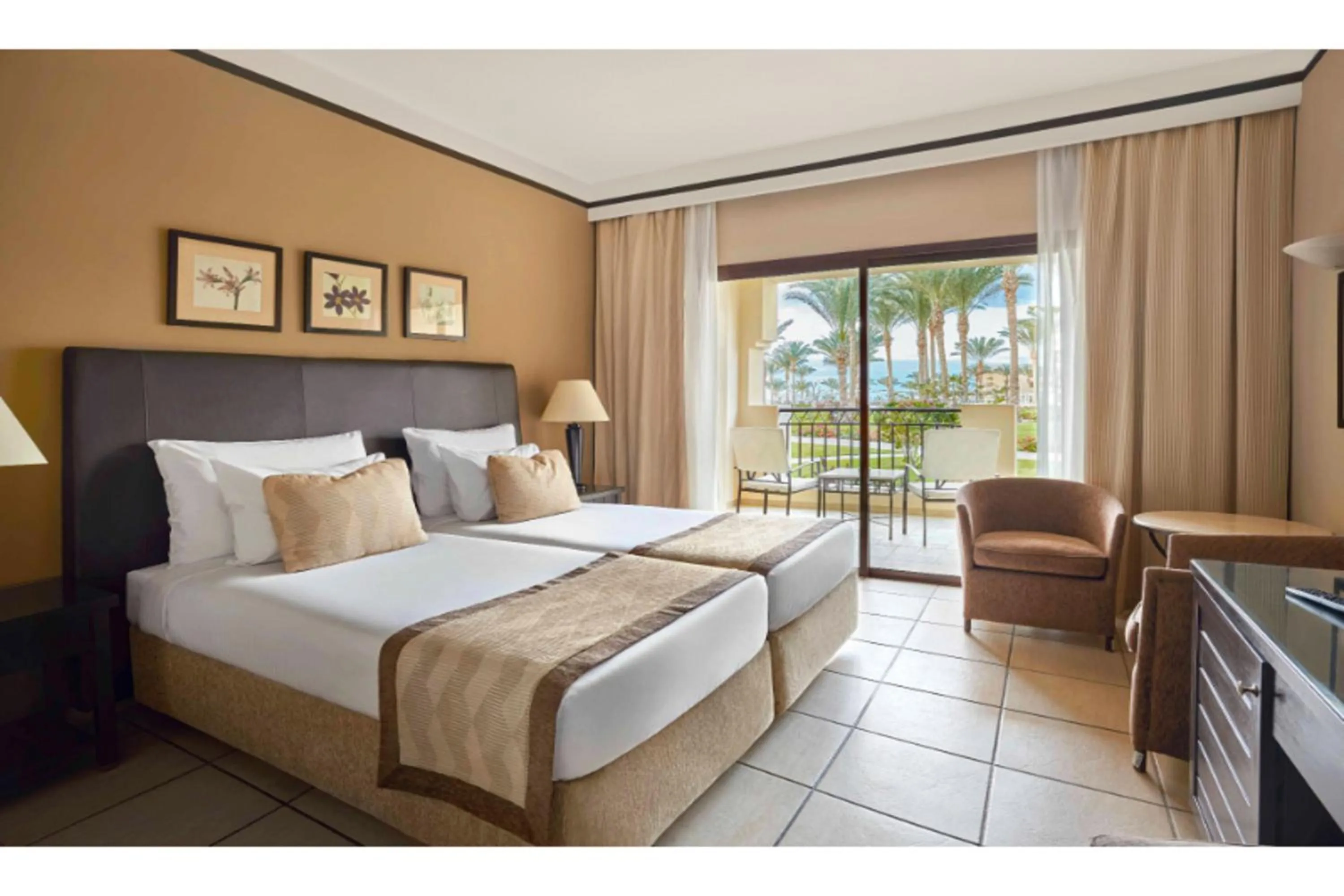 Superior Twin Room - Lamaya in JAZ Lamaya Resort