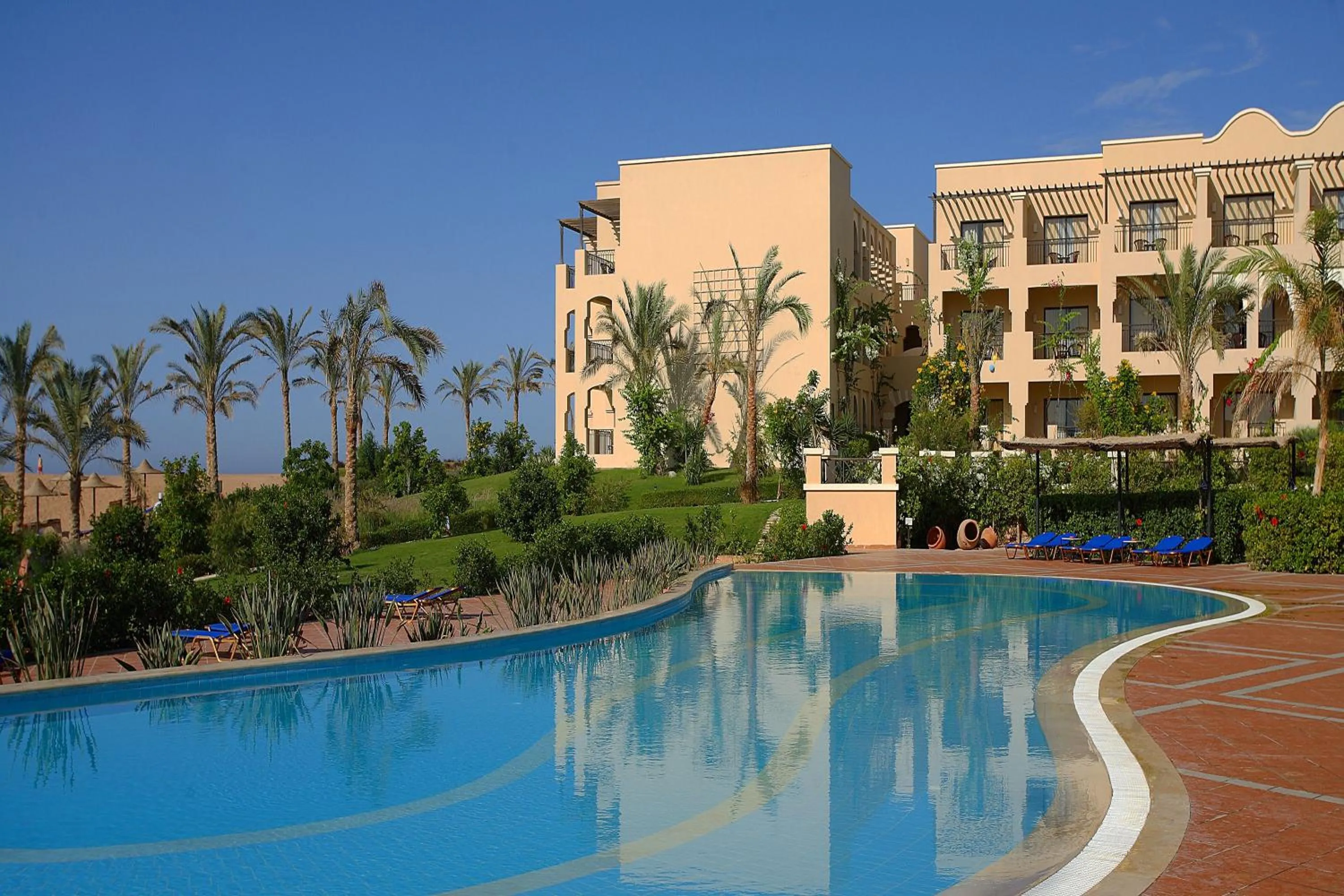 Deluxe Family Twin Room with Pool View - Lamaya in JAZ Lamaya Resort