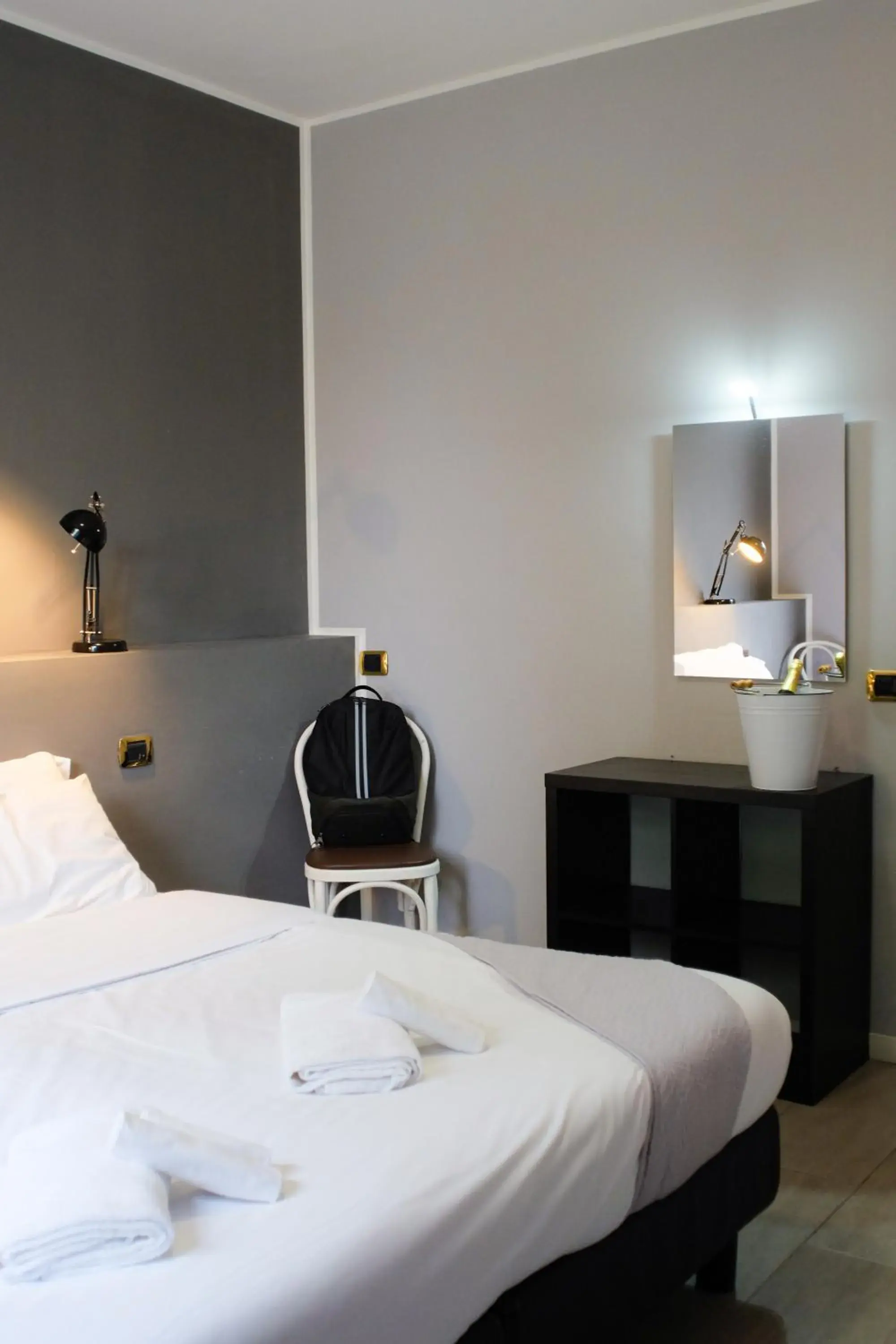 Bed in Hotel Brianza Bed in Hotel Brianza