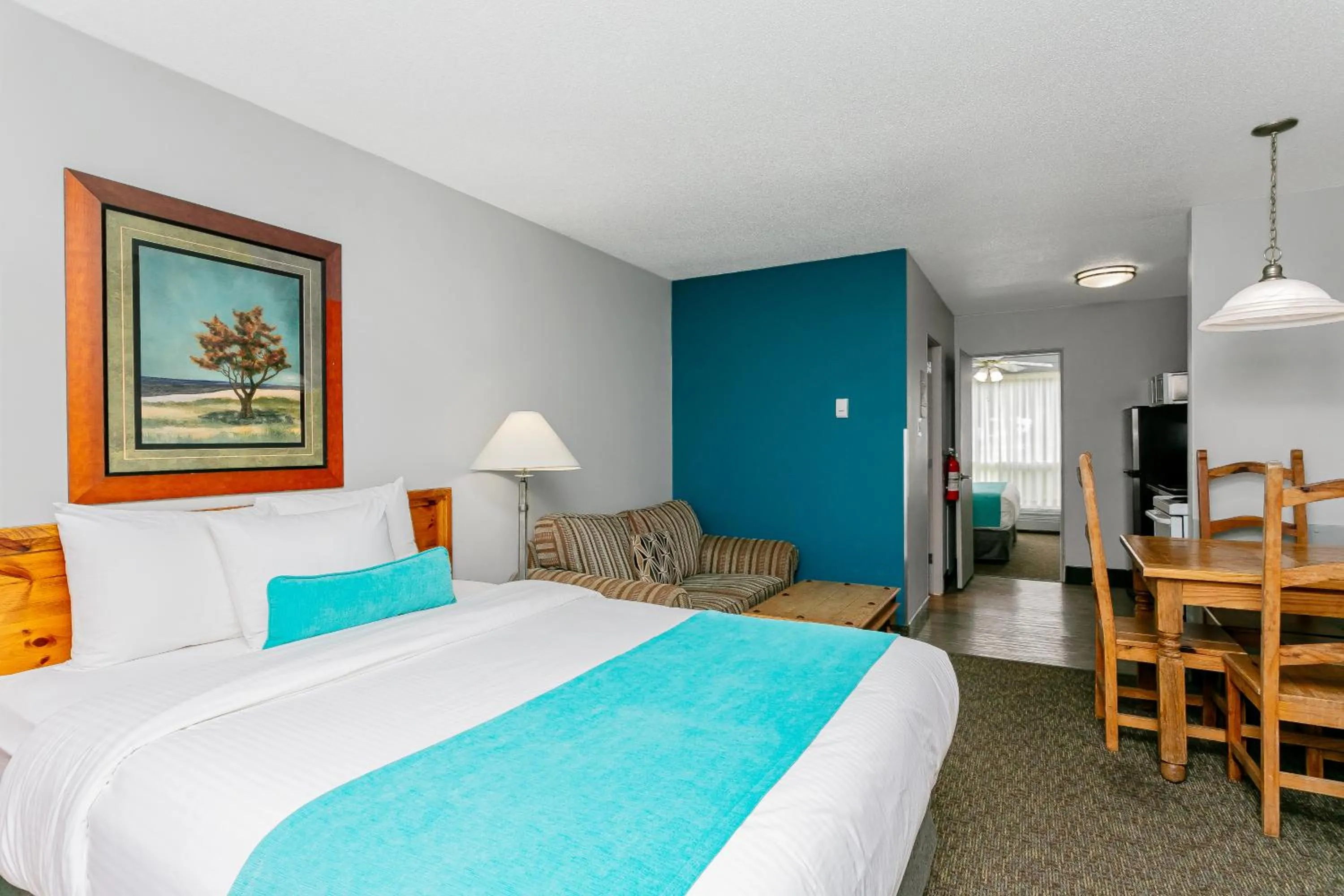Bed in Tonquin Inn