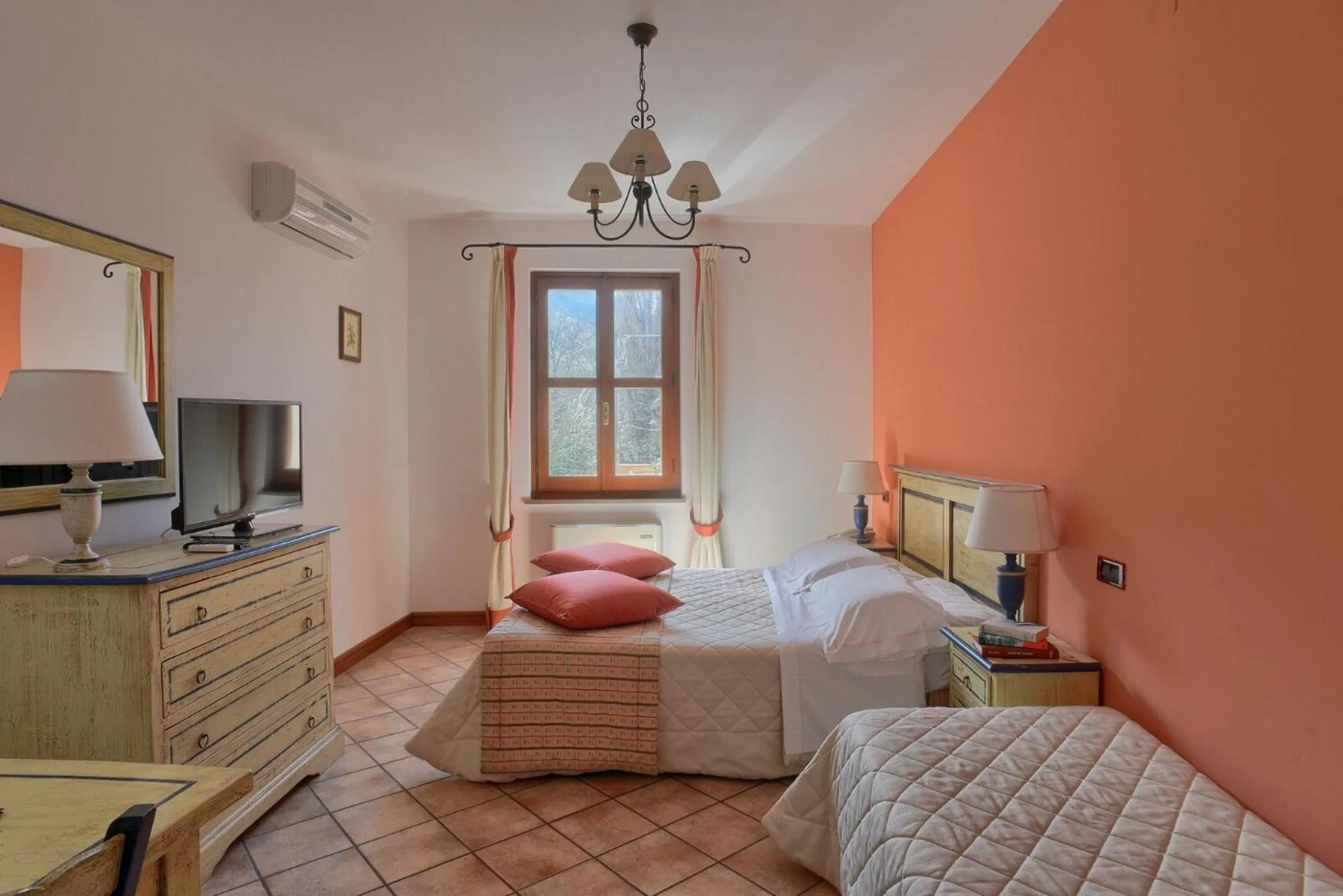 Bed in Guesia Village Hotel e Spa