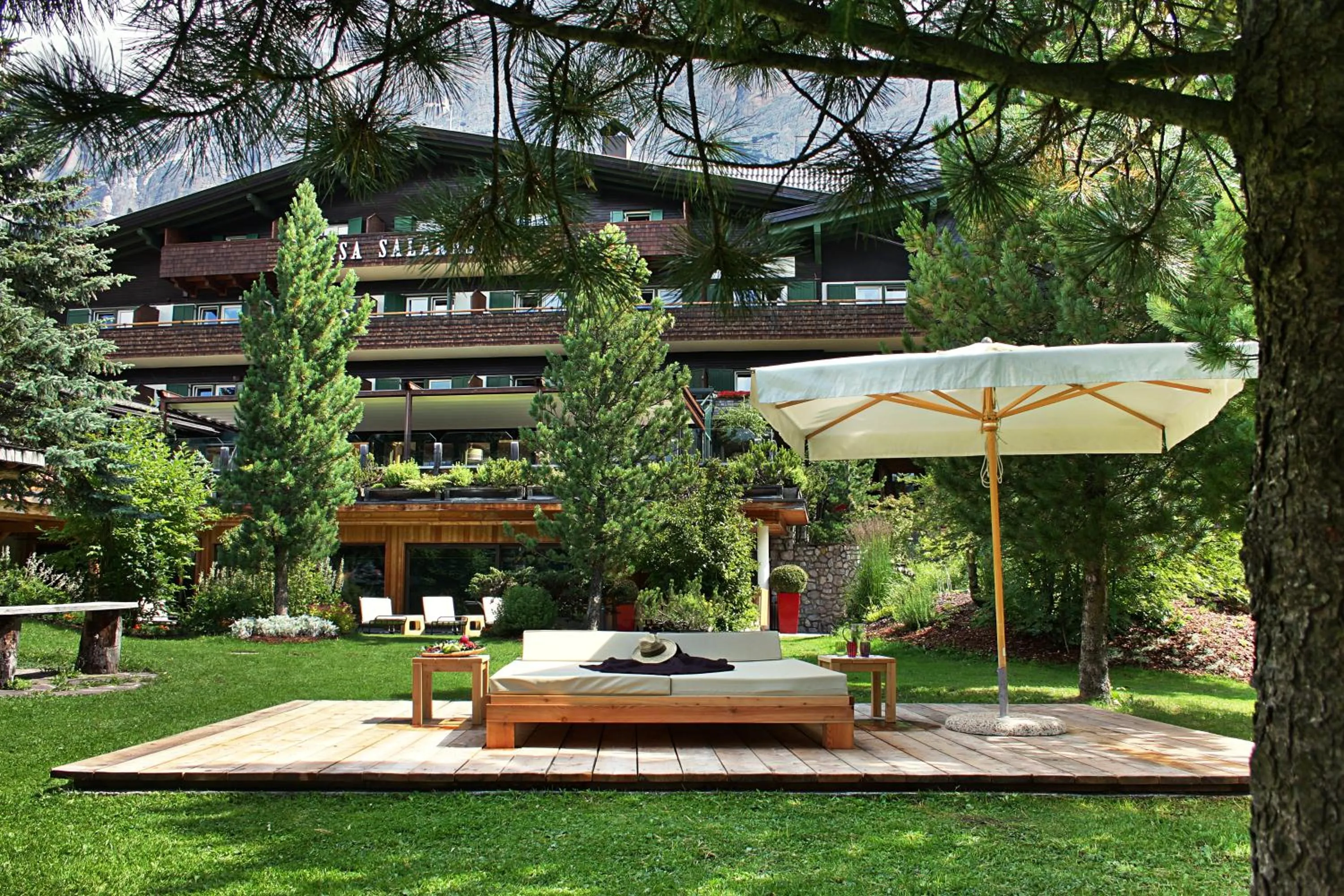 Day in Hotel Ciasa Salares