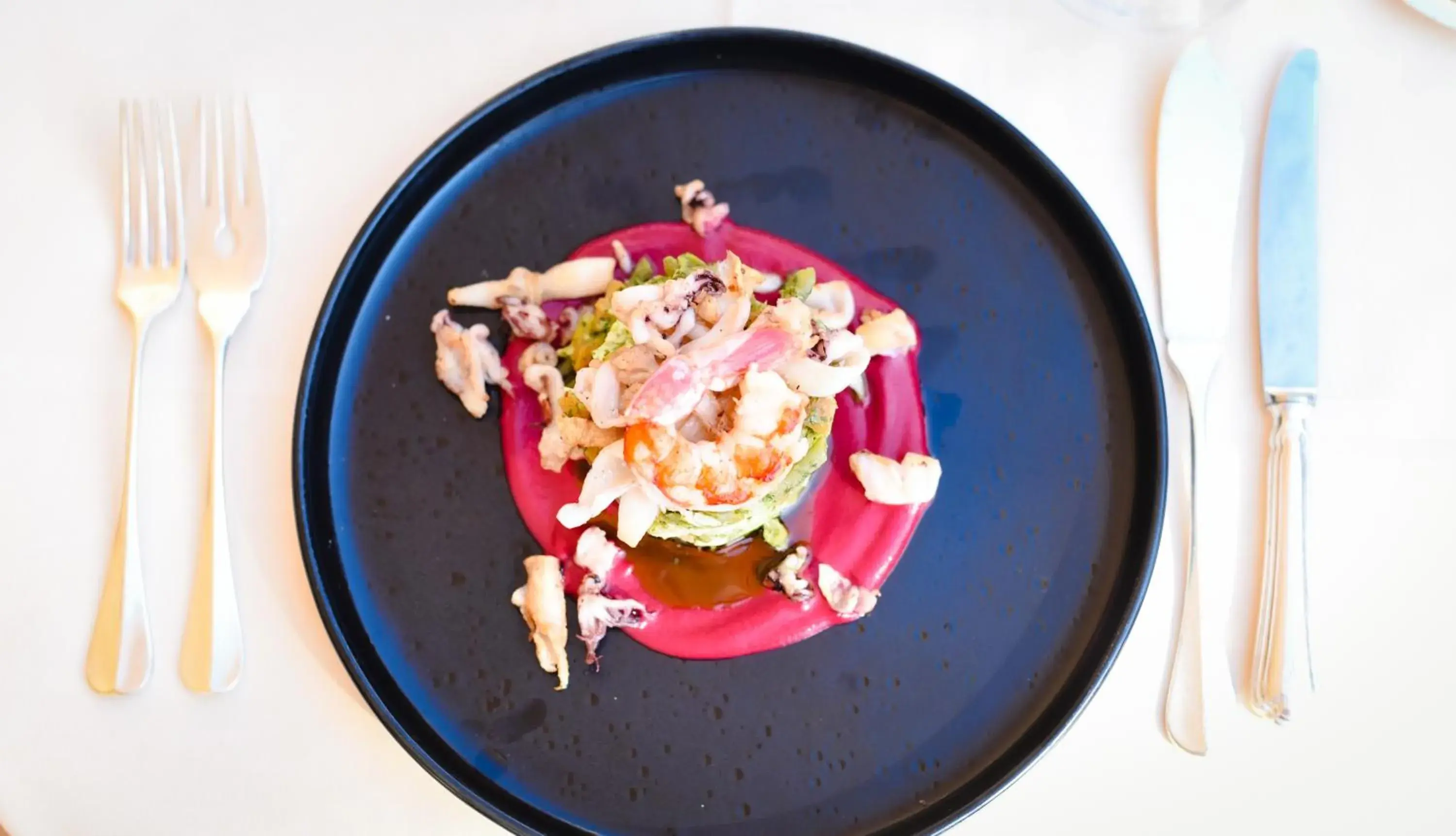 Restaurant/places to eat in Hotel Metropole Restaurant/places to eat in Hotel Metropole