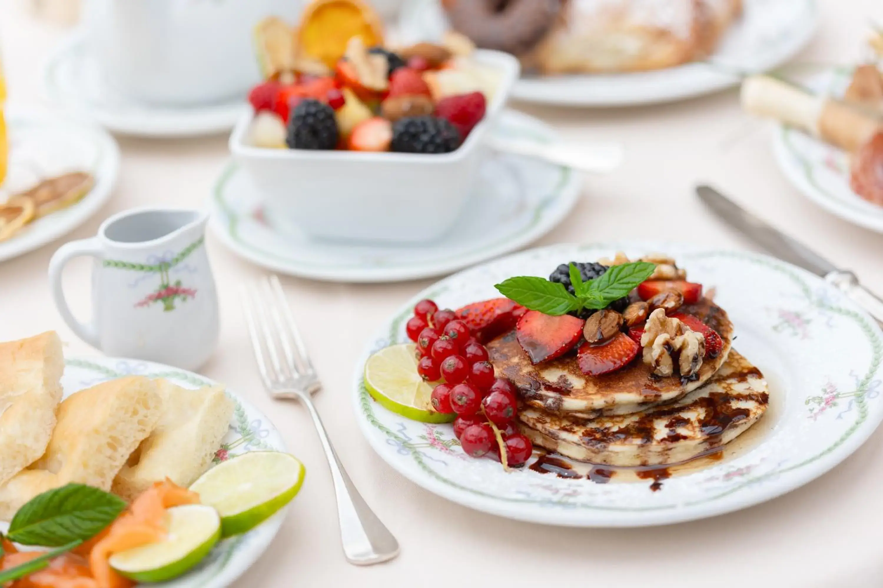 Restaurant/places to eat in Hotel Metropole Restaurant/places to eat in Hotel Metropole