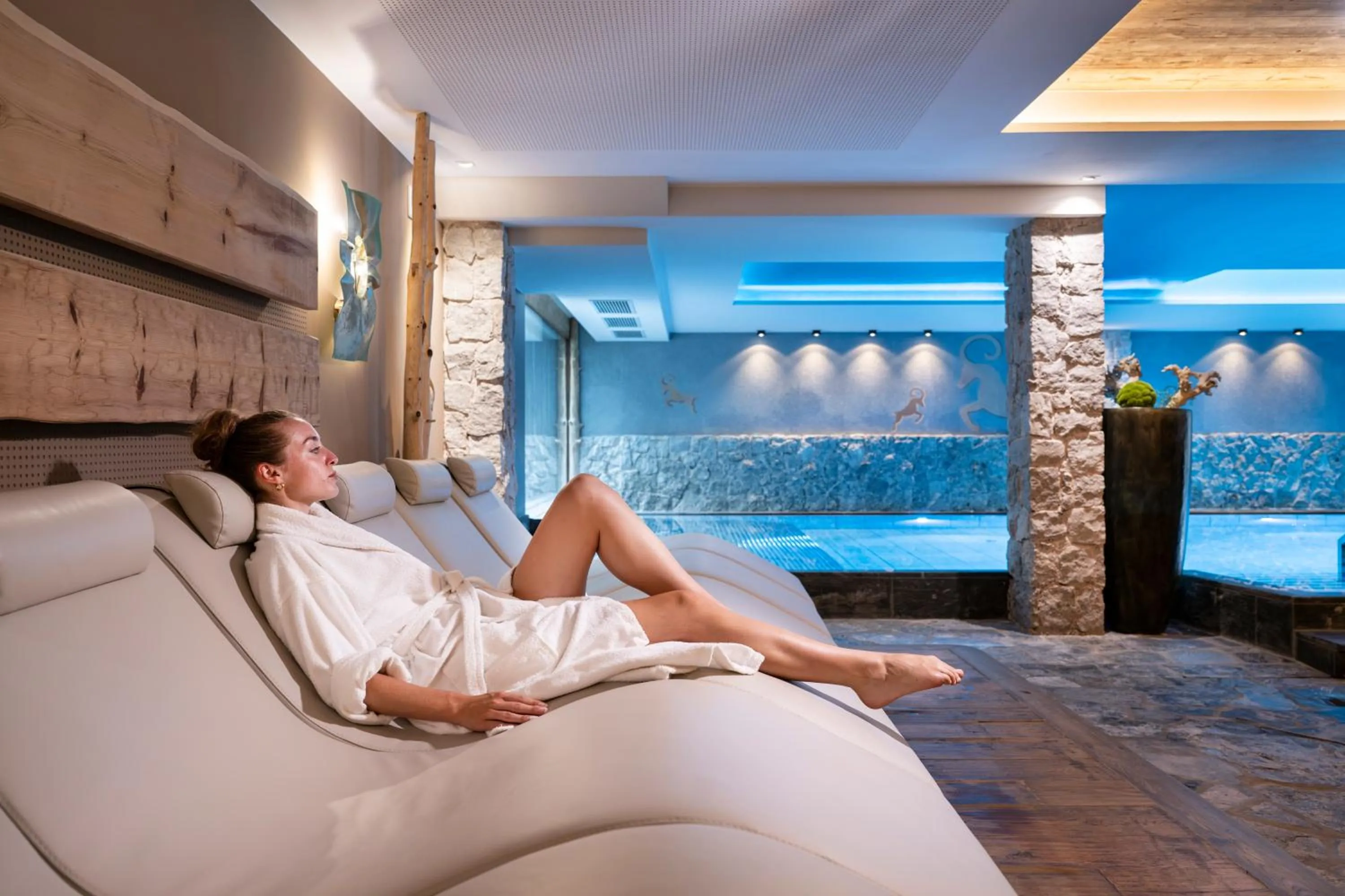 Pool view in ABINEA Dolomiti Romantic SPA