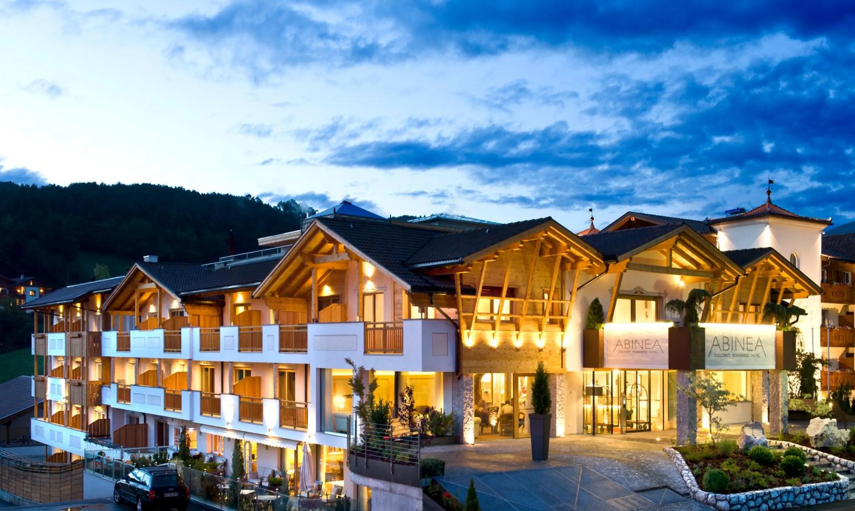Facade/entrance in ABINEA Dolomiti Romantic SPA