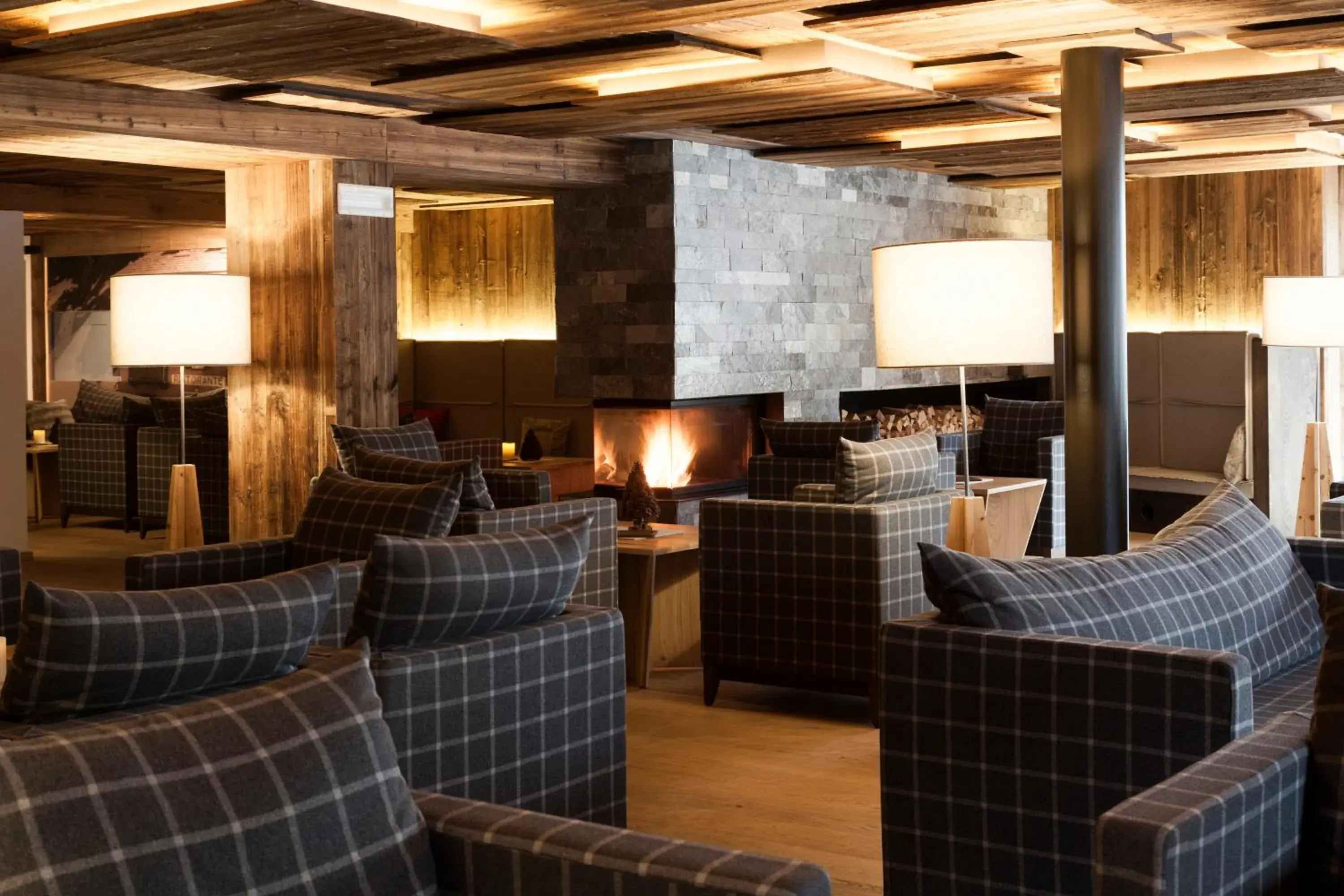 Lounge or bar in Hotel Col Alto Lounge or bar in Hotel Col Alto