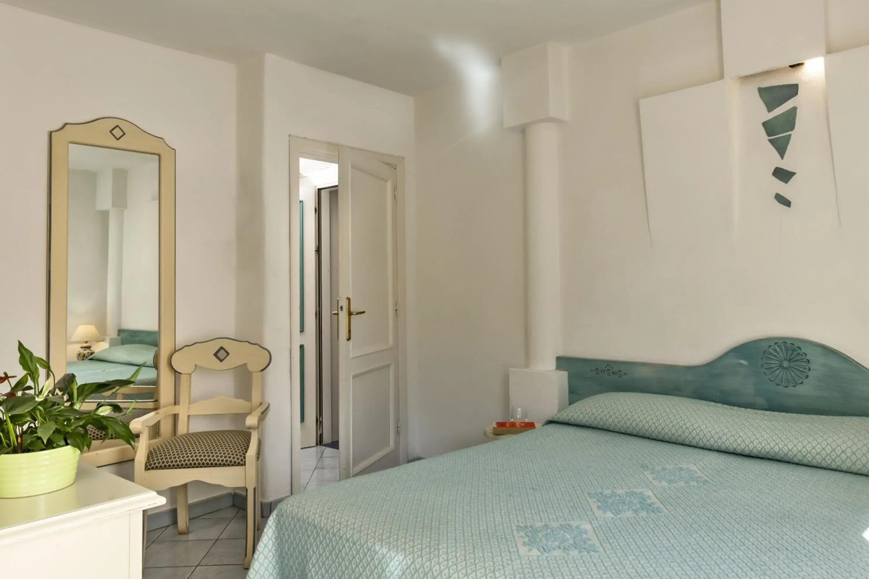 Photo of the whole room, Bed in Hotel La Bisaccia Photo of the whole room, Bed in Hotel La Bisaccia