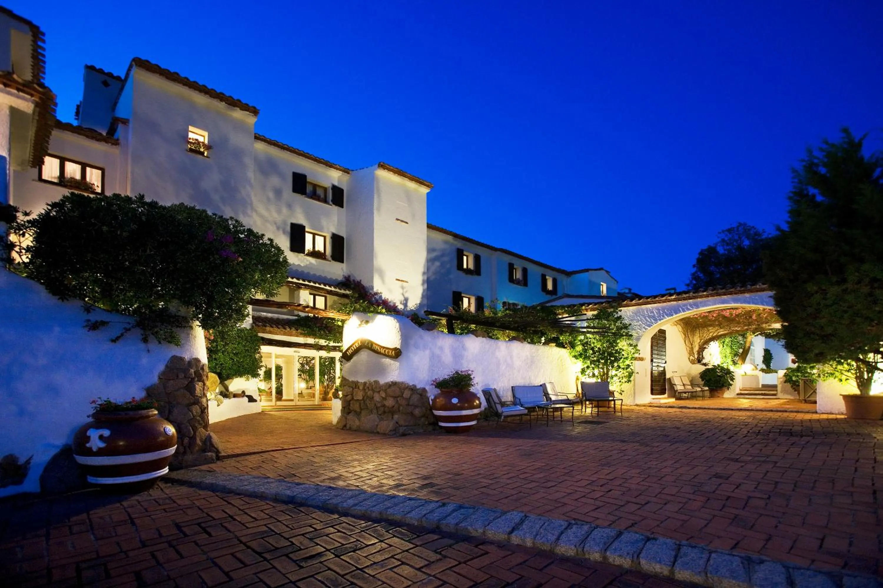 Facade/entrance in Hotel La Bisaccia