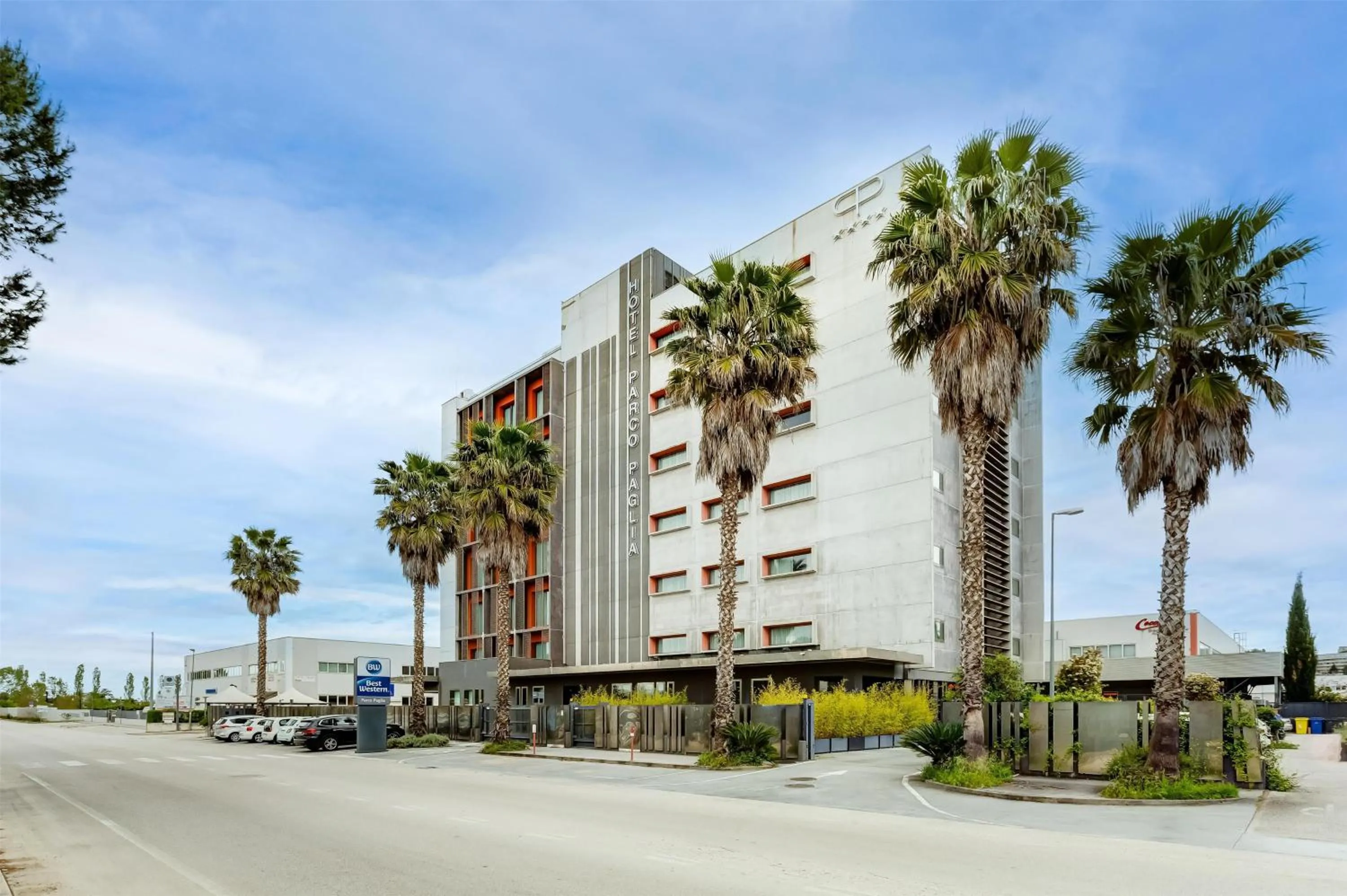 Property building in Best Western Parco Paglia Hotel