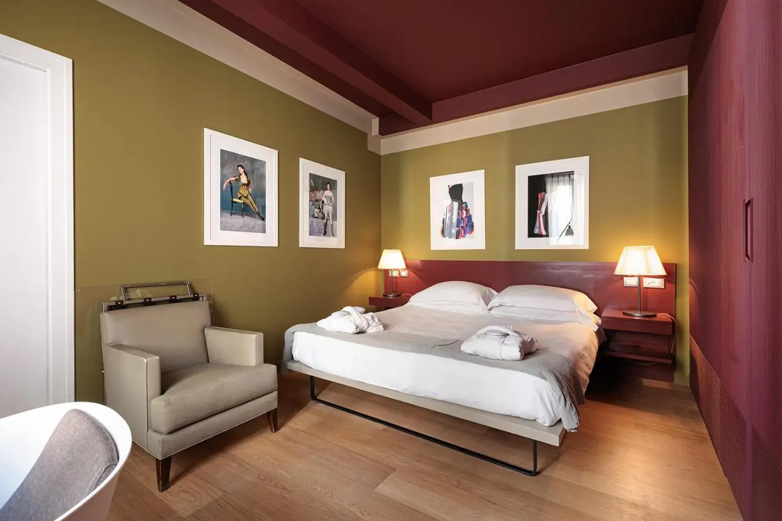 Bed in Escalus Luxury Suites Verona Bed in Escalus Luxury Suites Verona