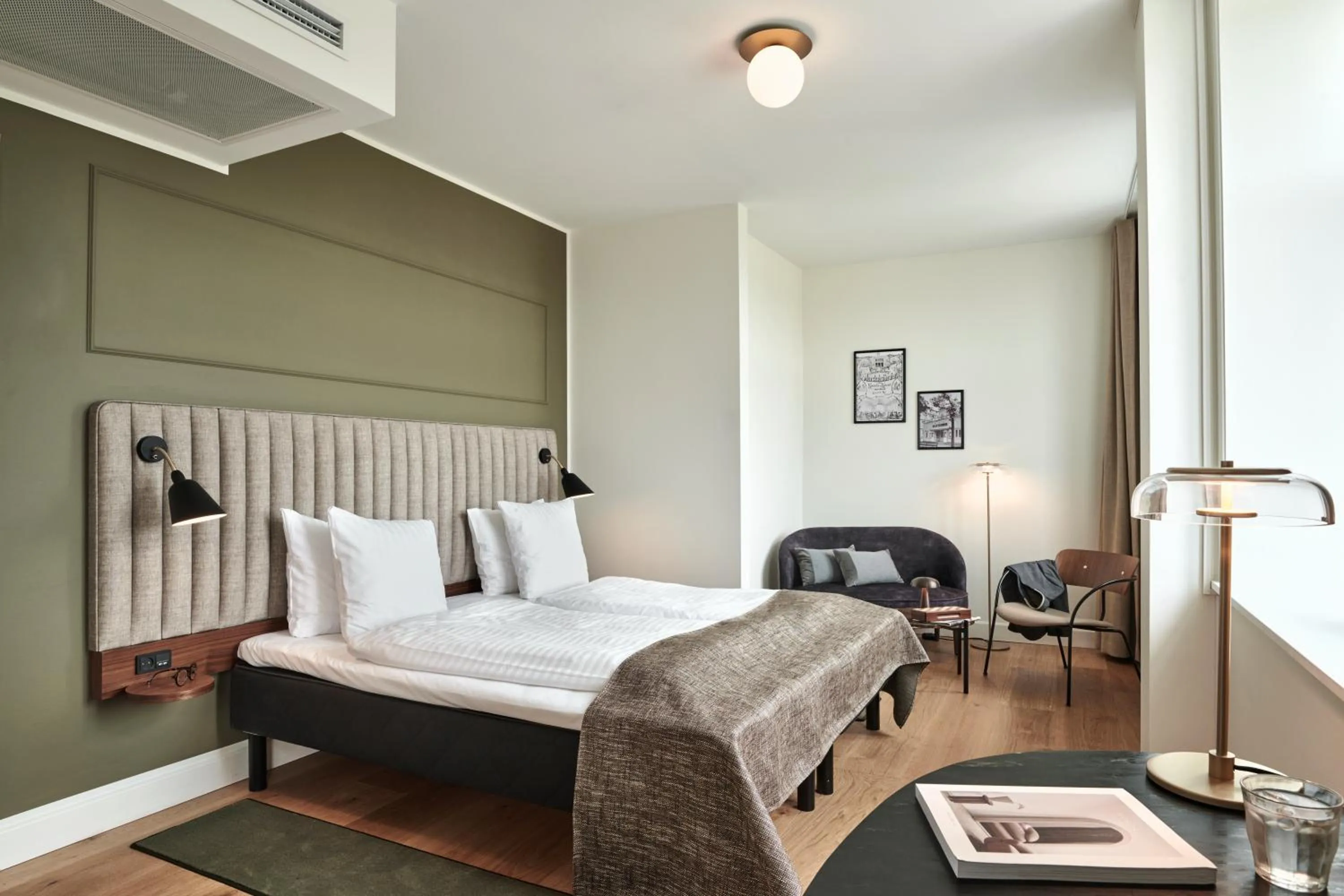 Bed in Hotel Sct. Thomas