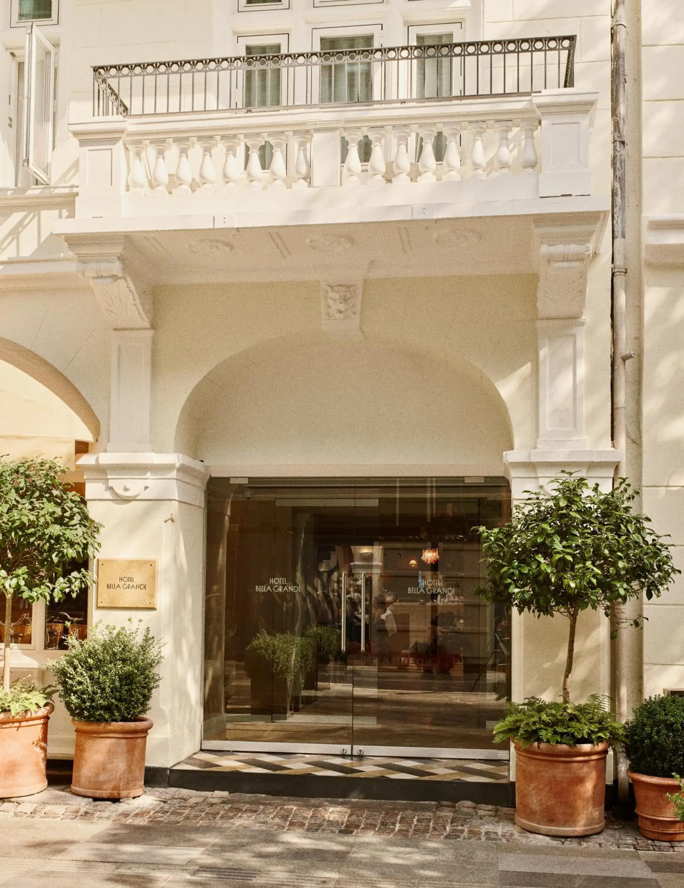 Facade/entrance in Hotel Bella Grande Facade/entrance in Hotel Bella Grande