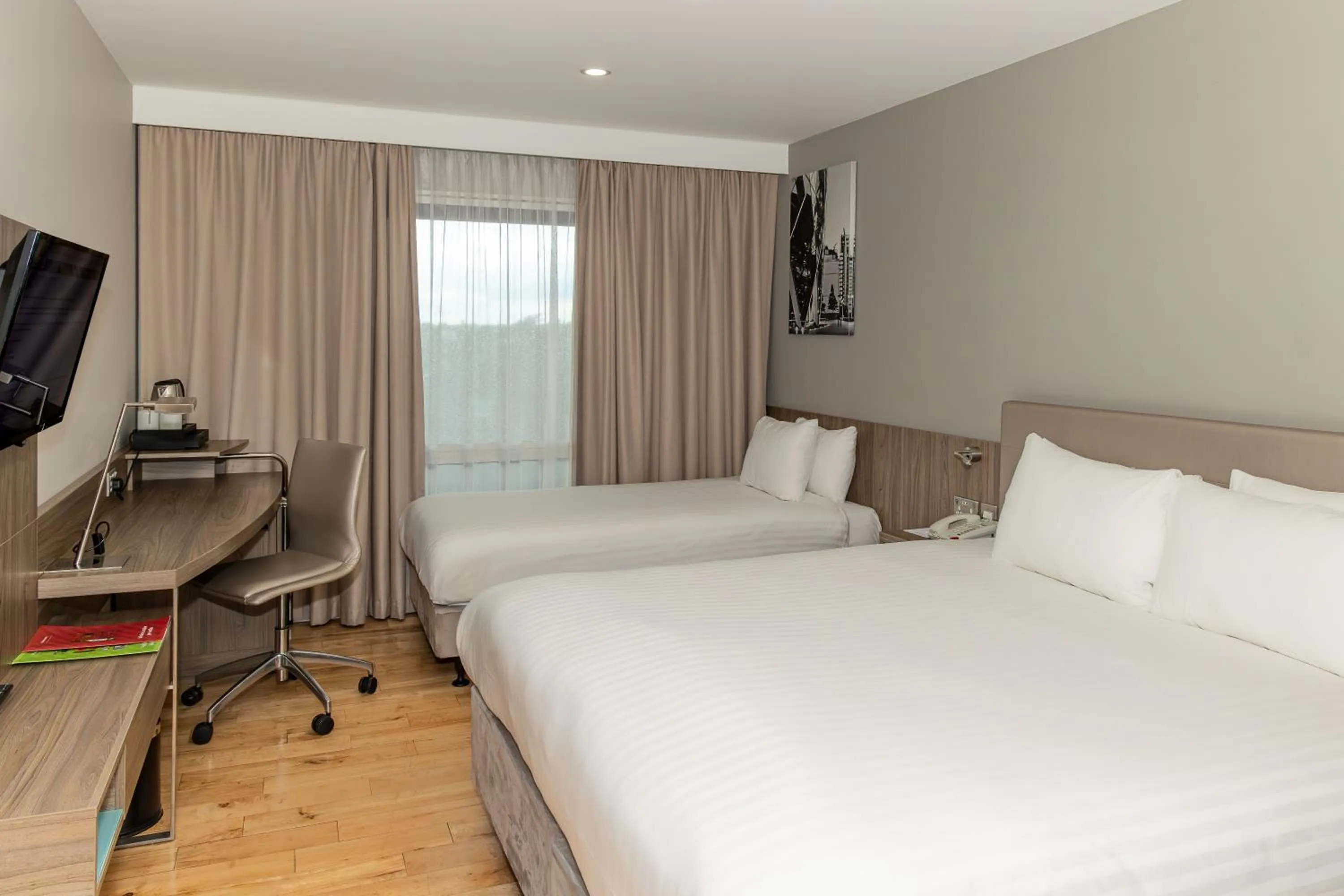 Bed in Holiday Inn London West by IHG