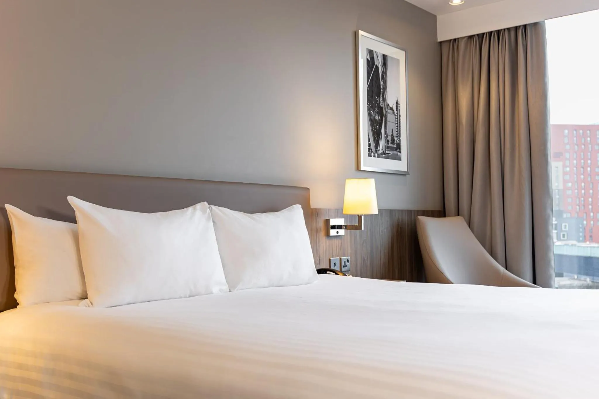 Photo of the whole room, Bed in Holiday Inn London West by IHG