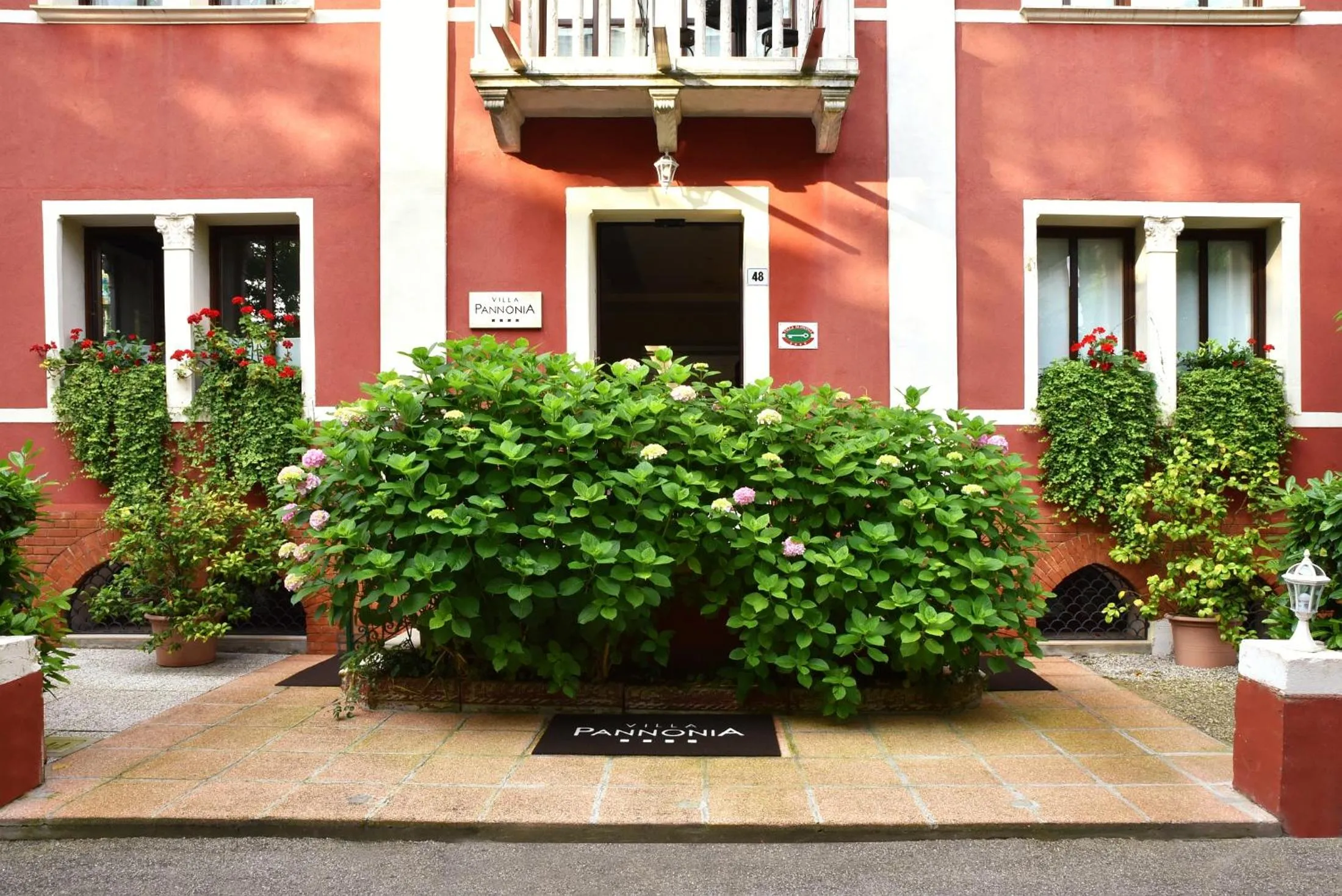 Property building in Hotel Villa Pannonia