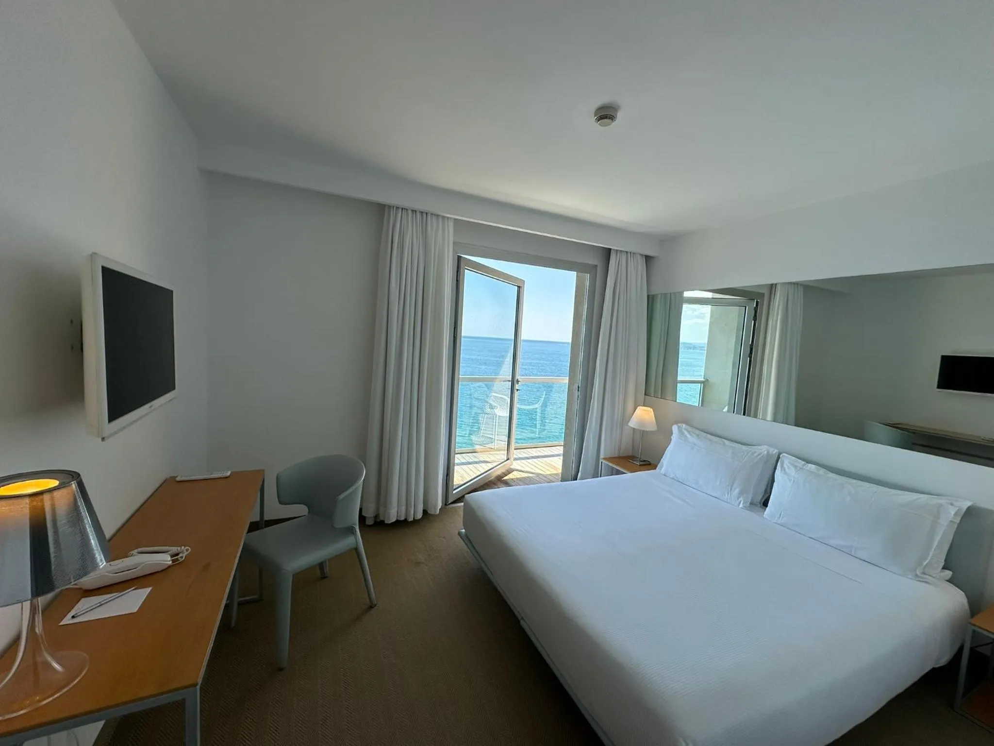 Photo of the whole room, Bed in Hotel Miramare - Adults Only con Private Spa