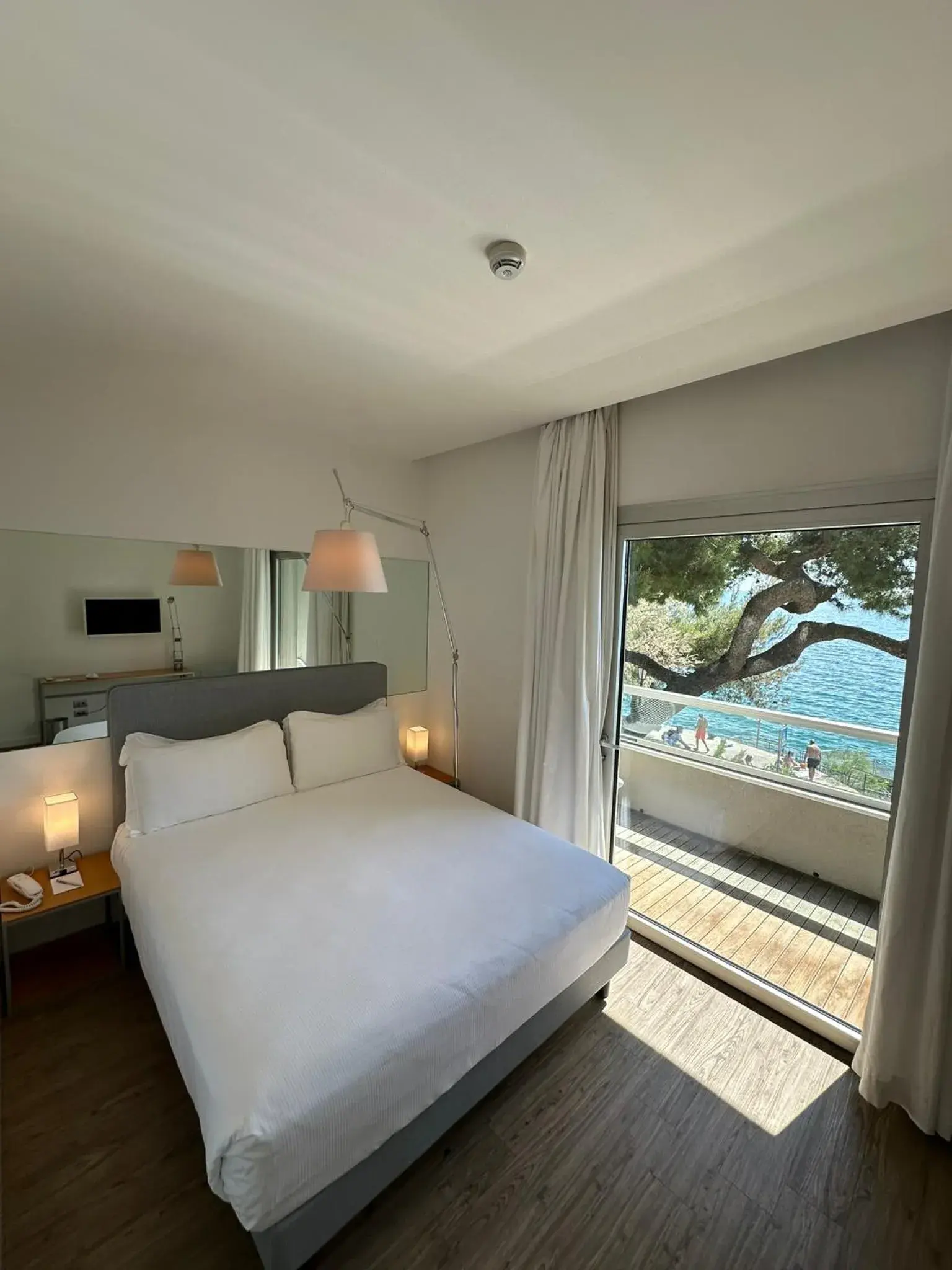 View (from property/room), Bed in Hotel Miramare - Adults Only con Private Spa View (from property/room), Bed in Hotel Miramare - Adults Only con Private Spa