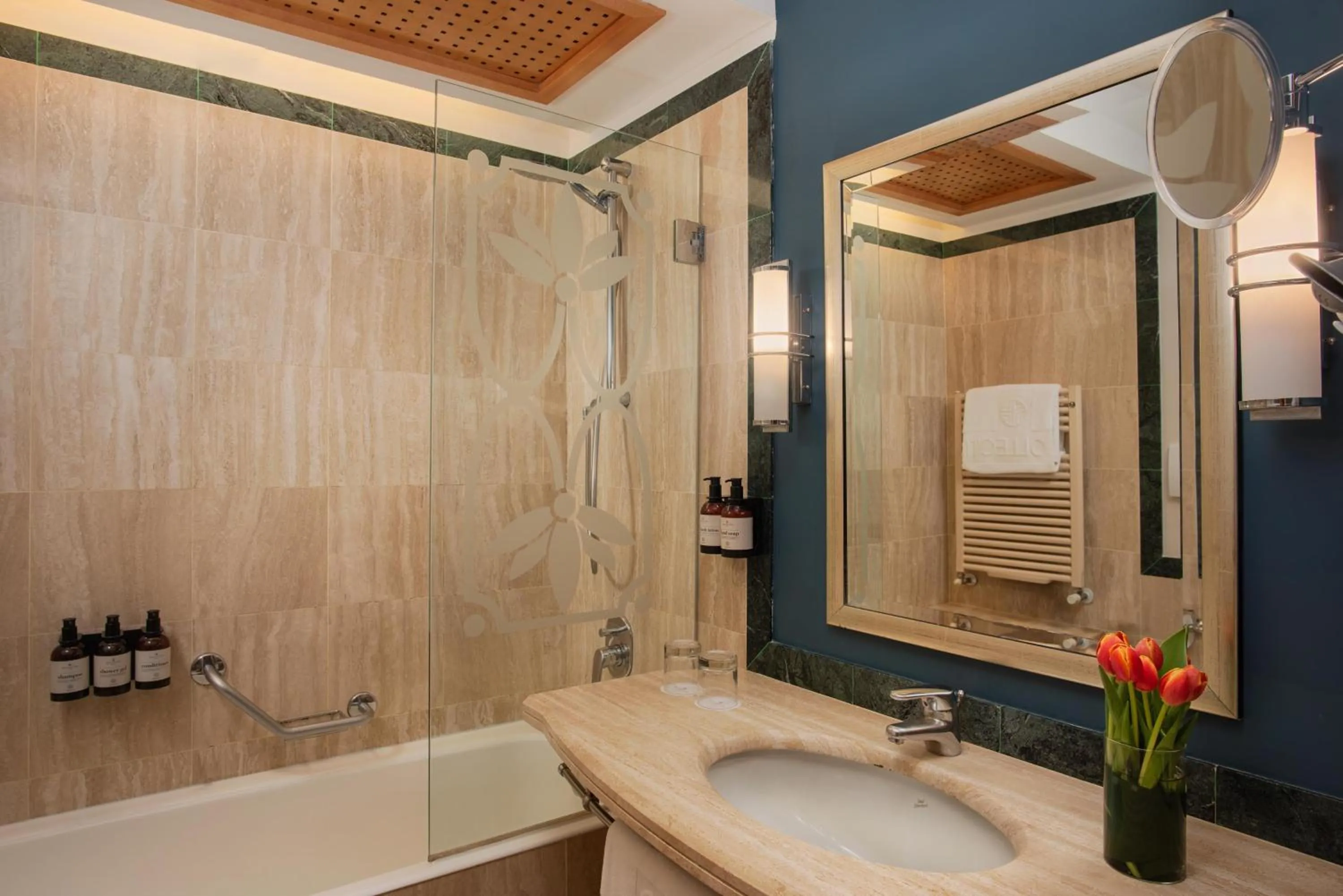 Bathroom in NH Collection Genova Marina