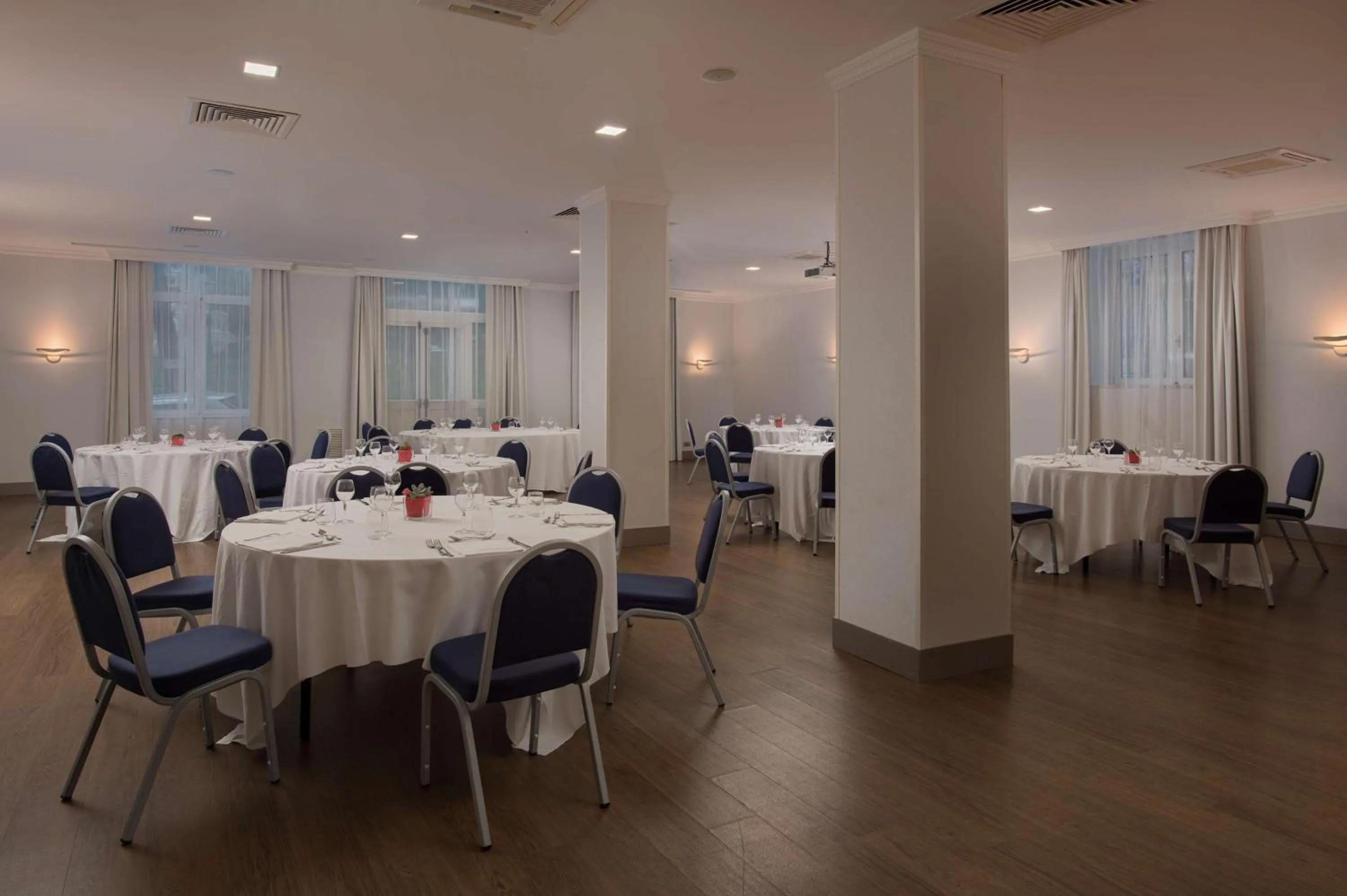Meeting/conference room in NH Genova Centro