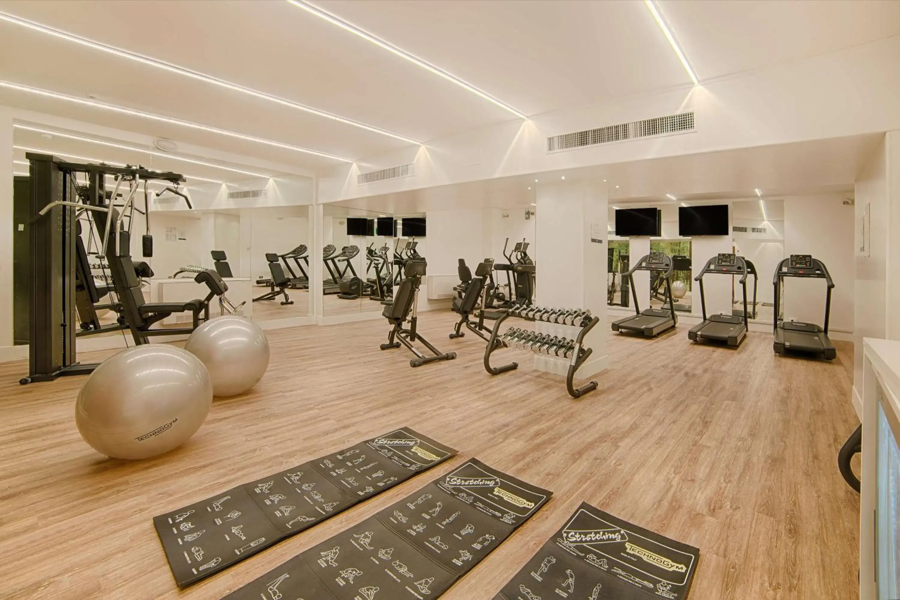 Fitness centre/facilities in NH Genova Centro Fitness centre/facilities in NH Genova Centro