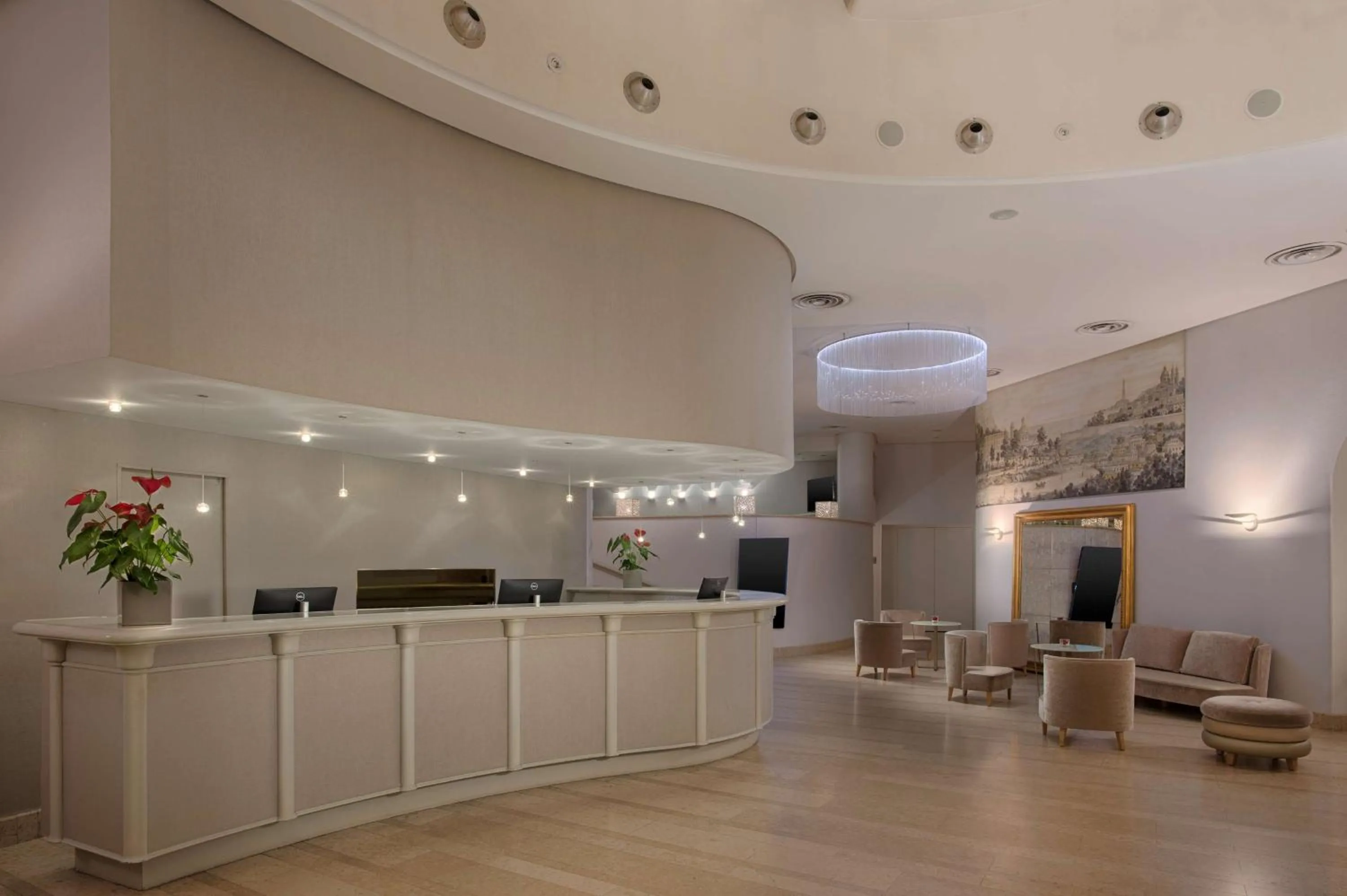 Lobby or reception in NH Genova Centro