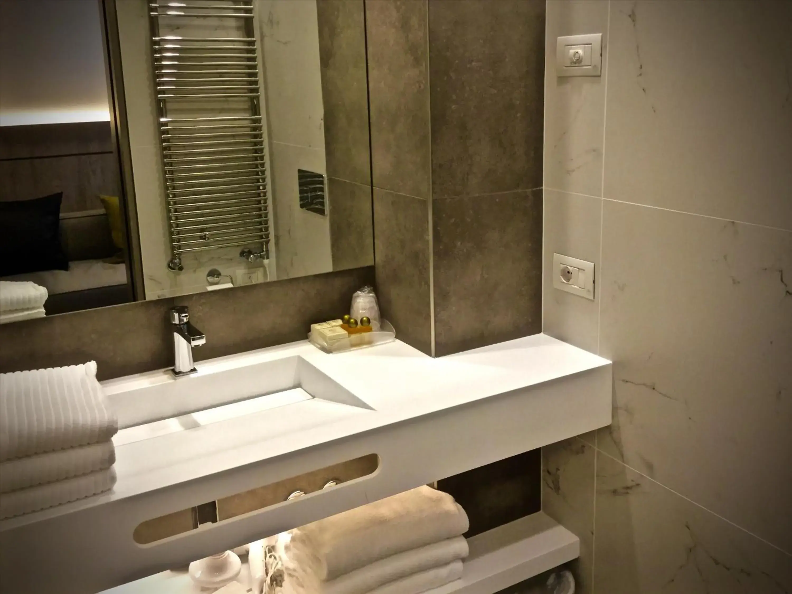 Bathroom in Hotel Principe Palace Bathroom in Hotel Principe Palace