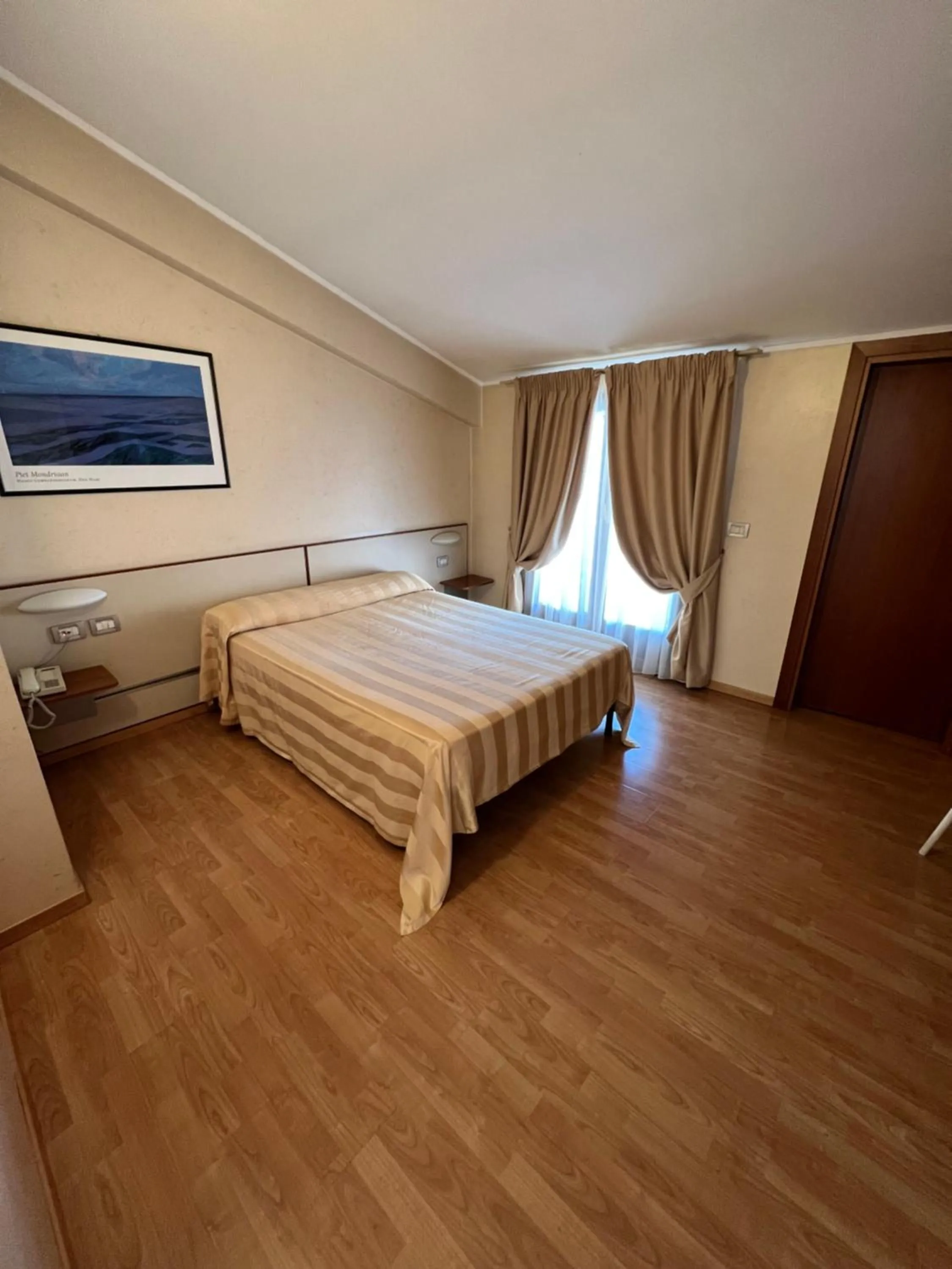 Bedroom, Bed in Hotel Cristoforo Colombo