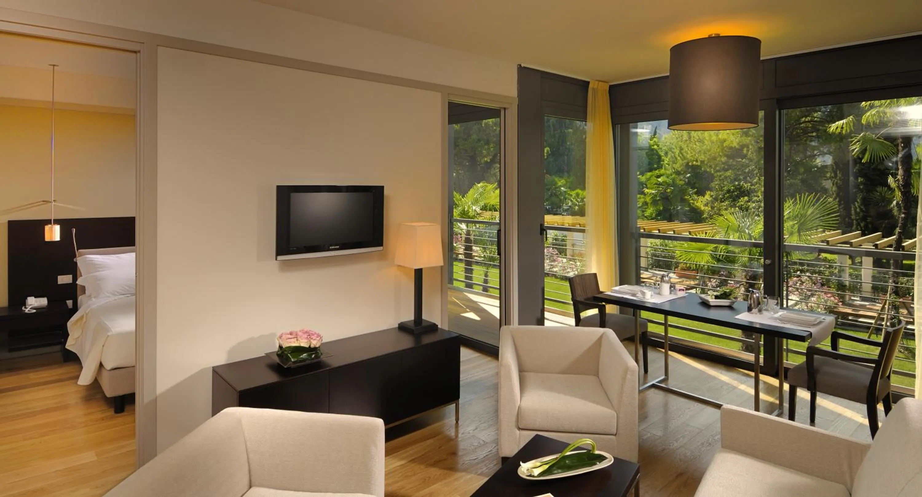 TV and multimedia in Du Lac Et Du Parc Grand Resort
