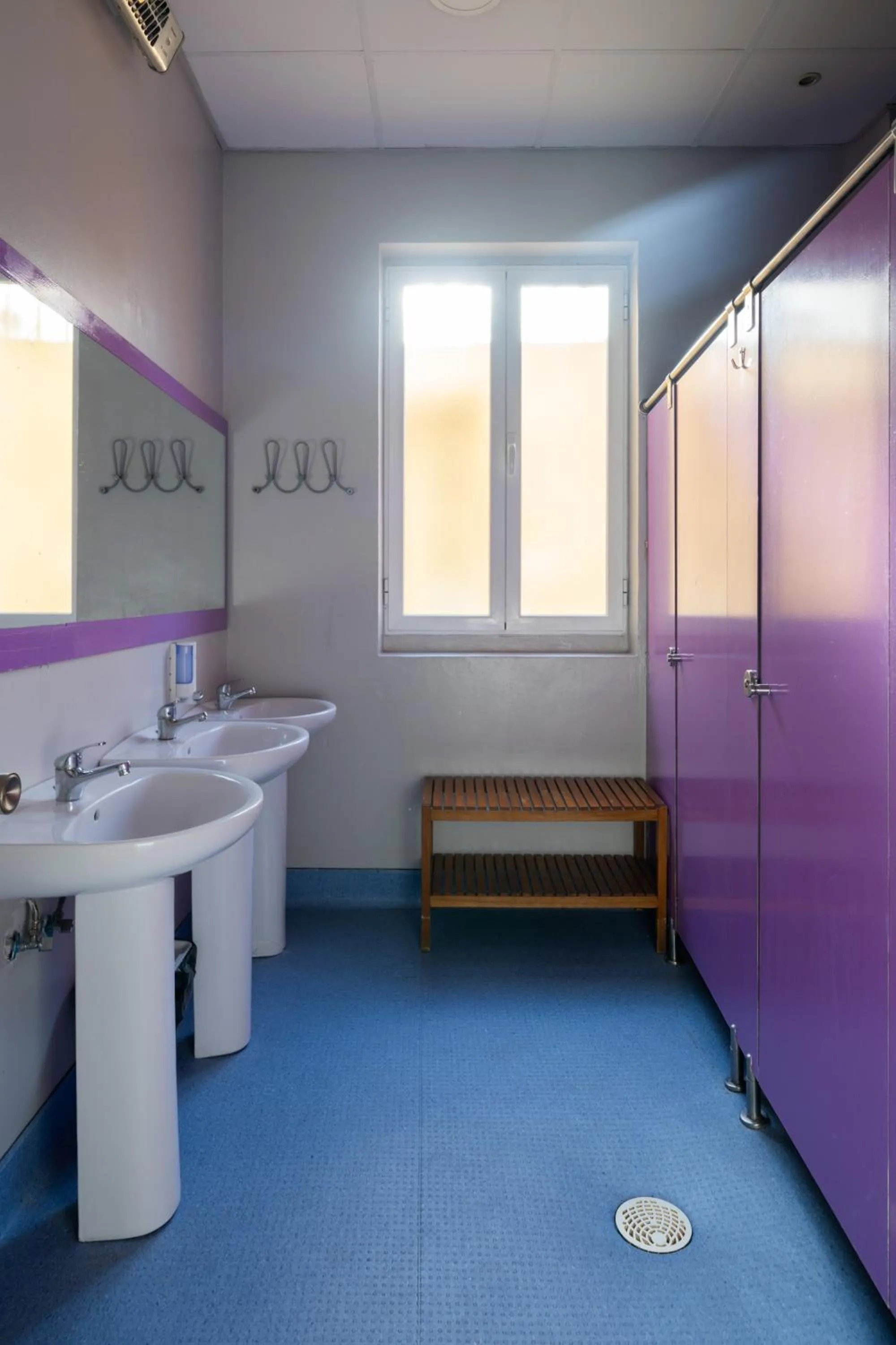 Toilet in Purple Nest Hostel
