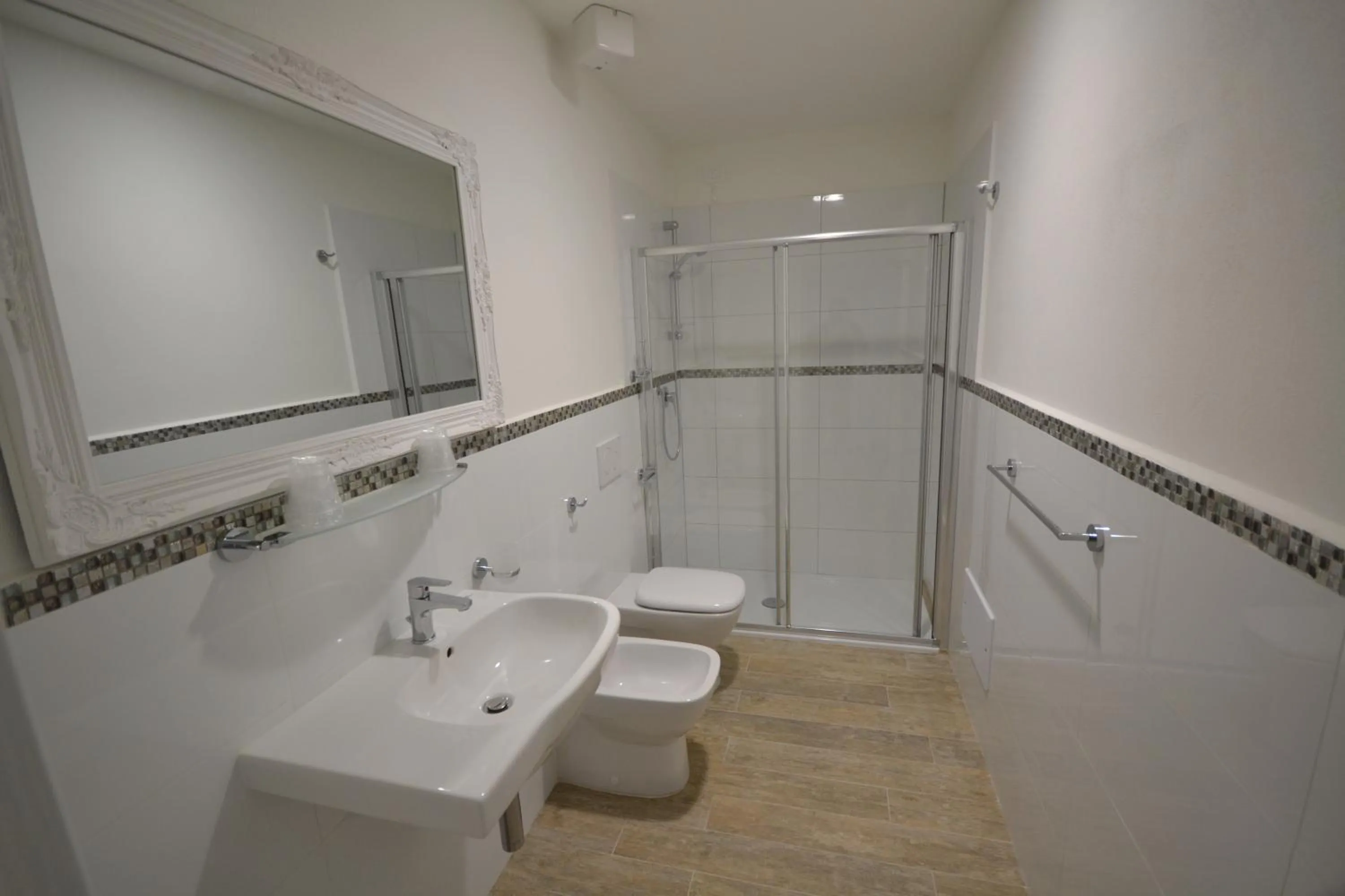 Shower in Affittacamere Casa Dane'
