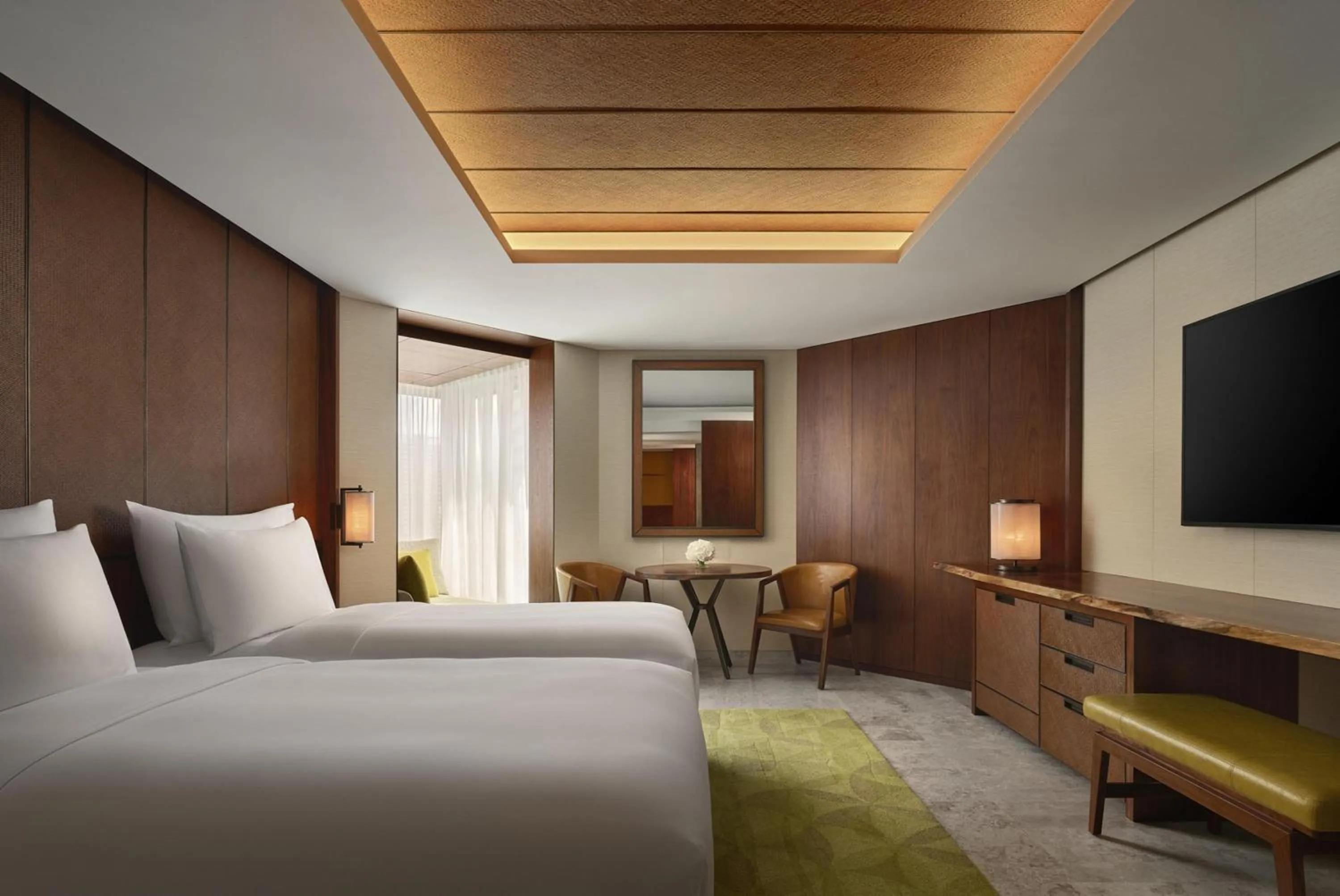 Bed in Grand Hyatt Singapore