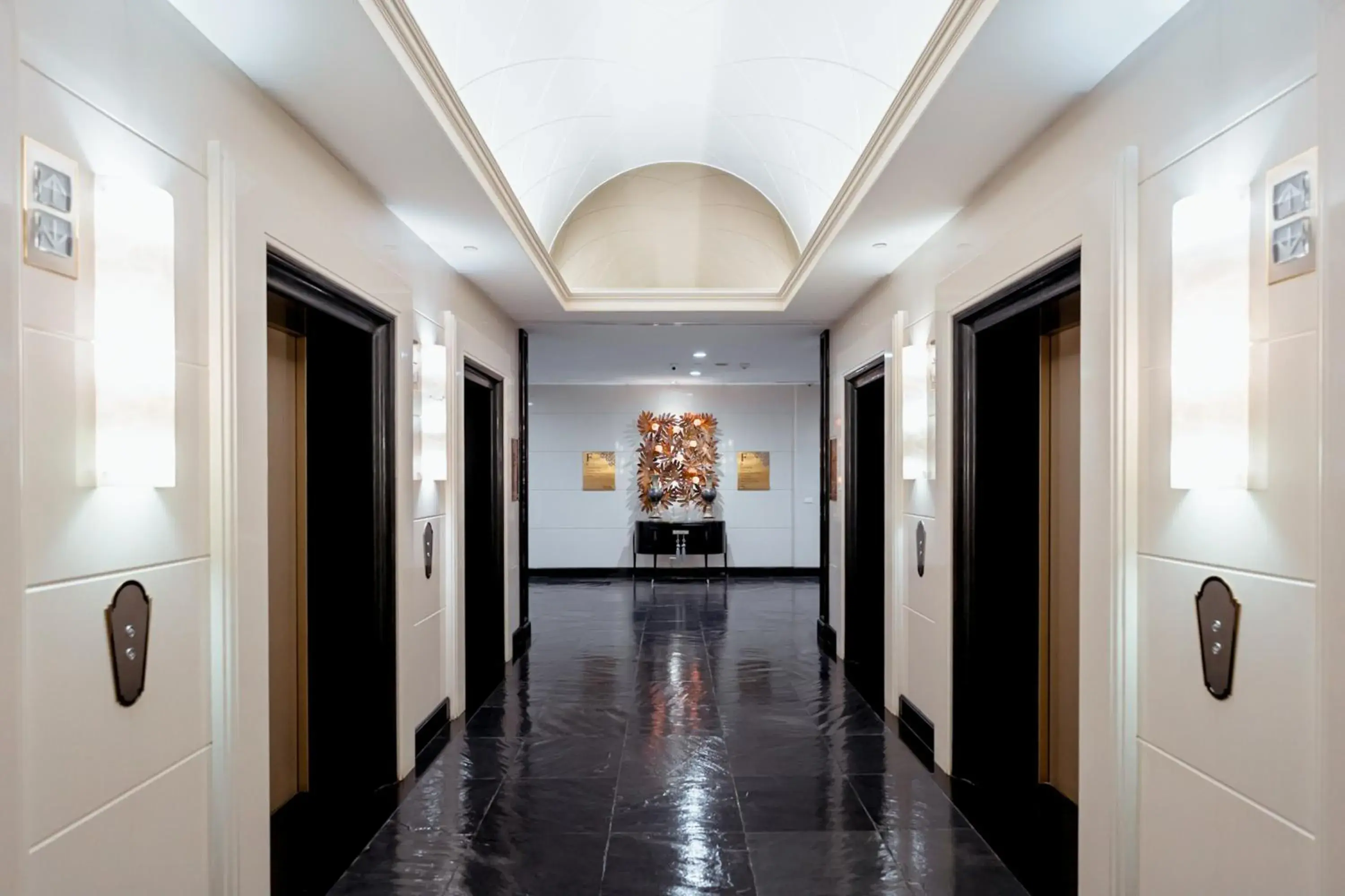 Property building in Grande Centre Point Hotel Ratchadamri Bangkok Property building in Grande Centre Point Hotel Ratchadamri Bangkok