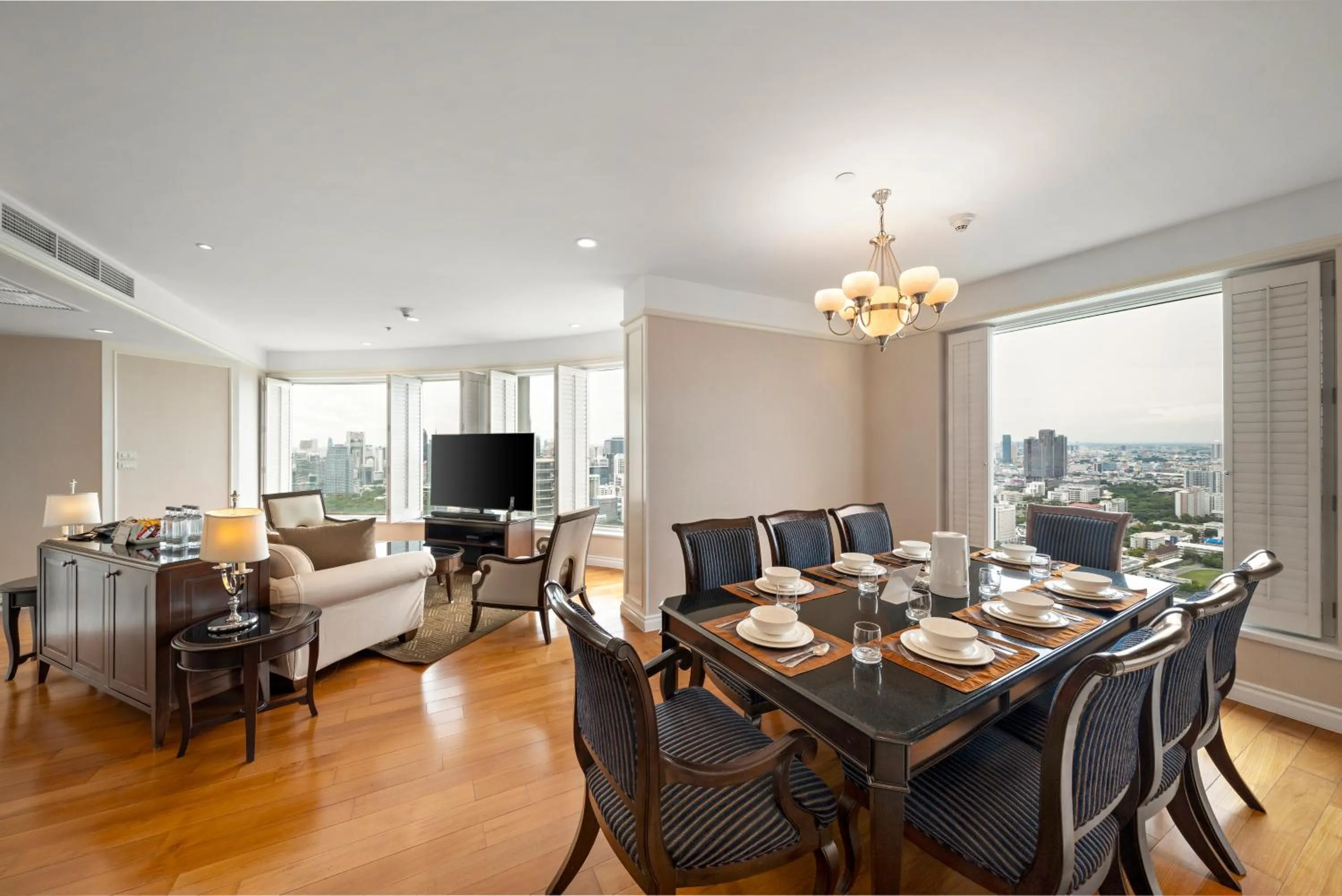 Living room in Grande Centre Point Hotel Ratchadamri Bangkok
