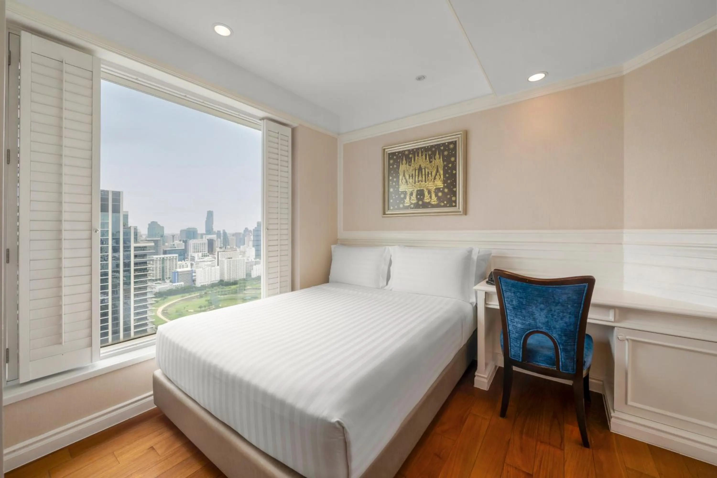 Bedroom, Bed in Grande Centre Point Hotel Ratchadamri Bangkok