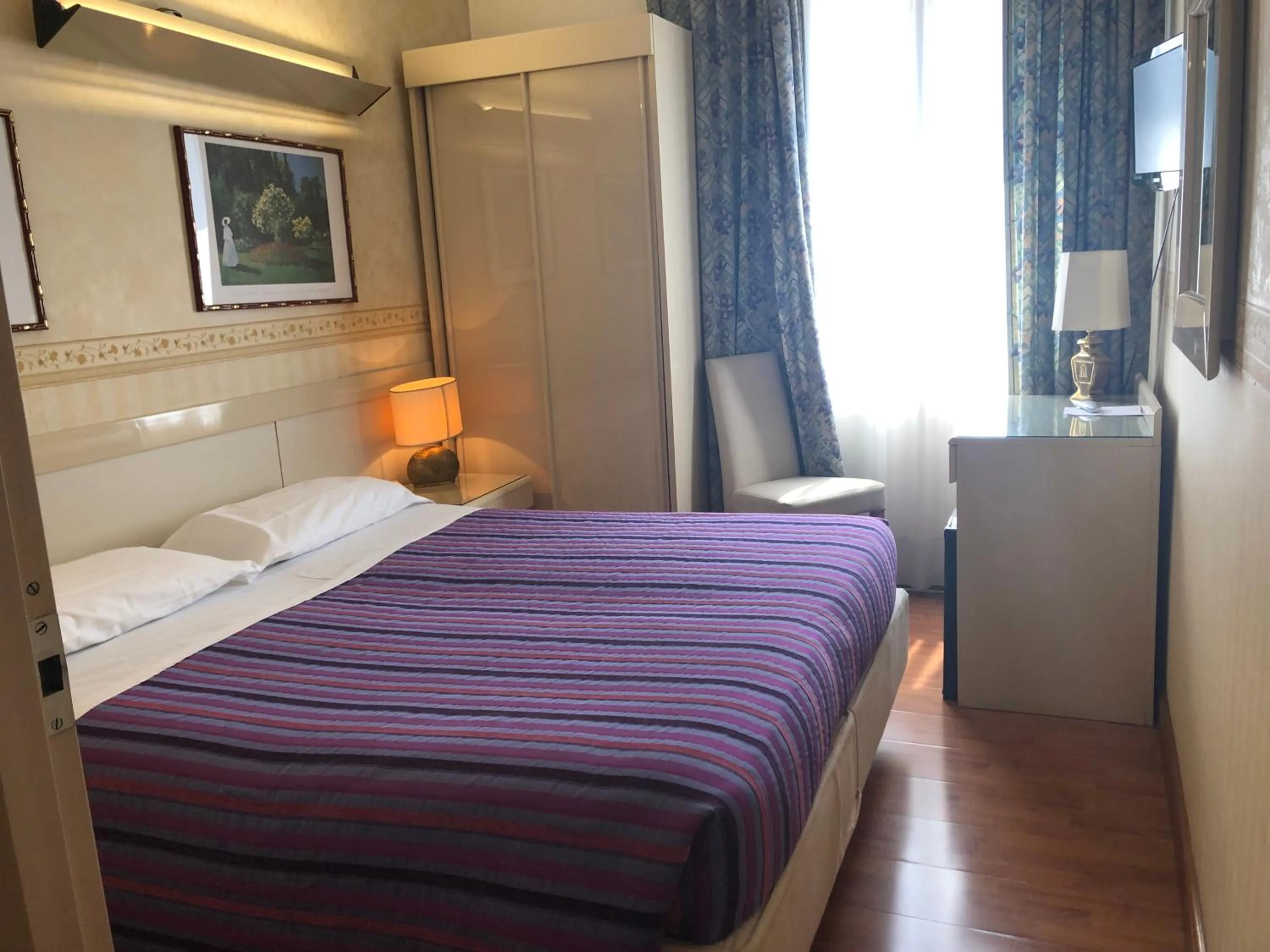 Bedroom, Bed in Hotel Lugano Torretta