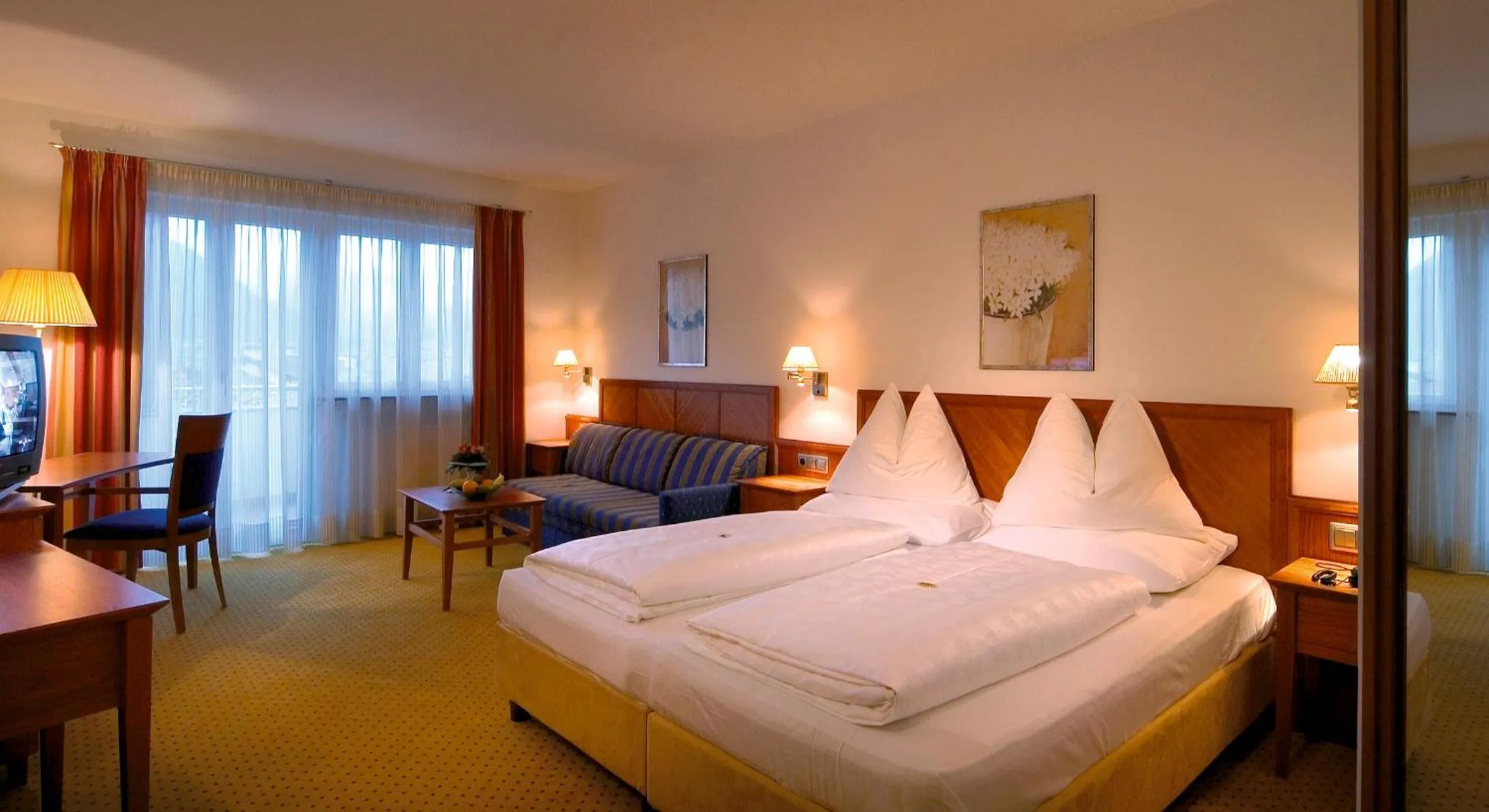 TV and multimedia, Bed in Hotel Millanderhof