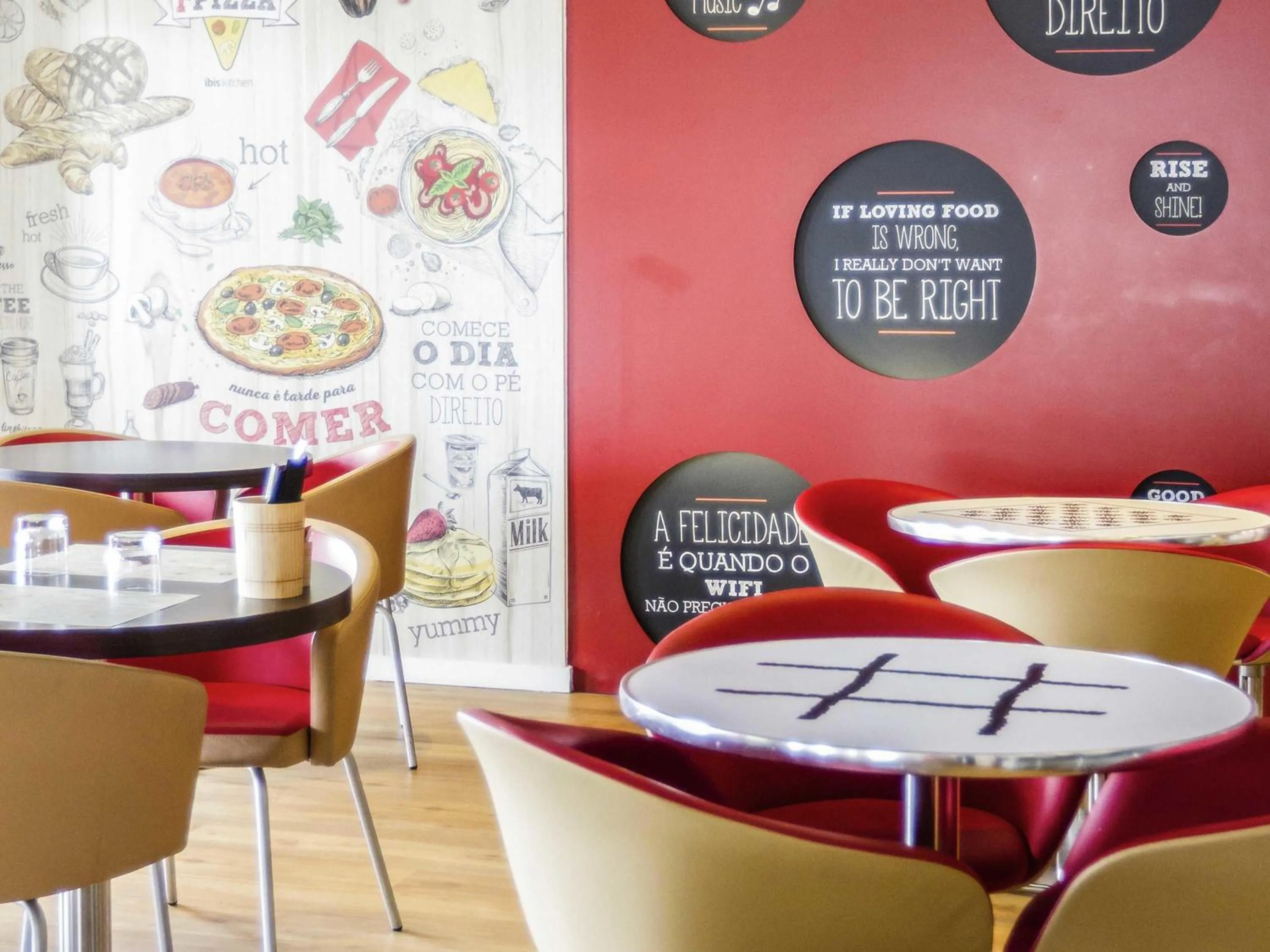 Lounge or bar in Hotel Ibis Lisboa Sintra