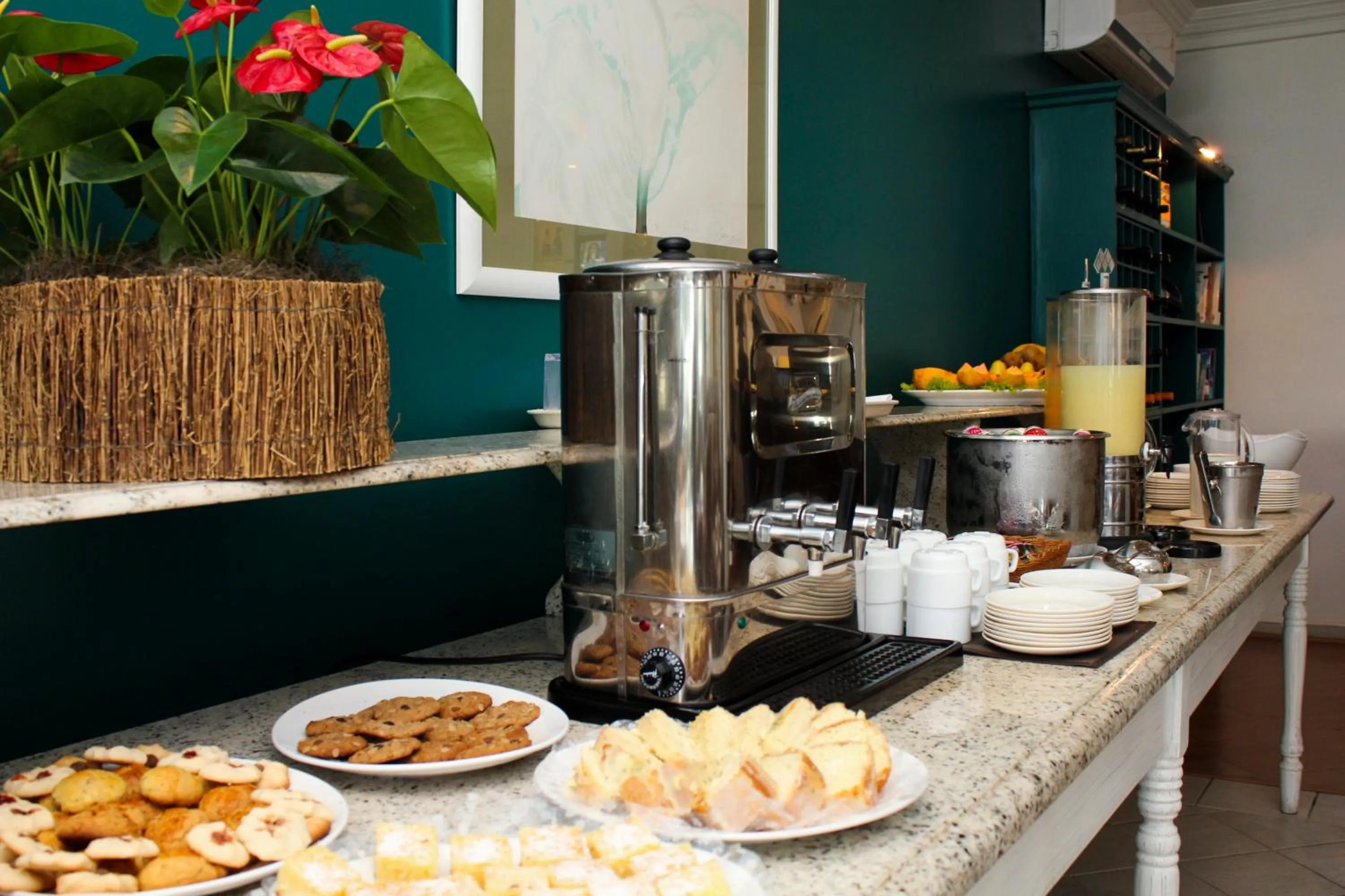 Restaurant/places to eat in Vitória Hotel Residence NewPort
