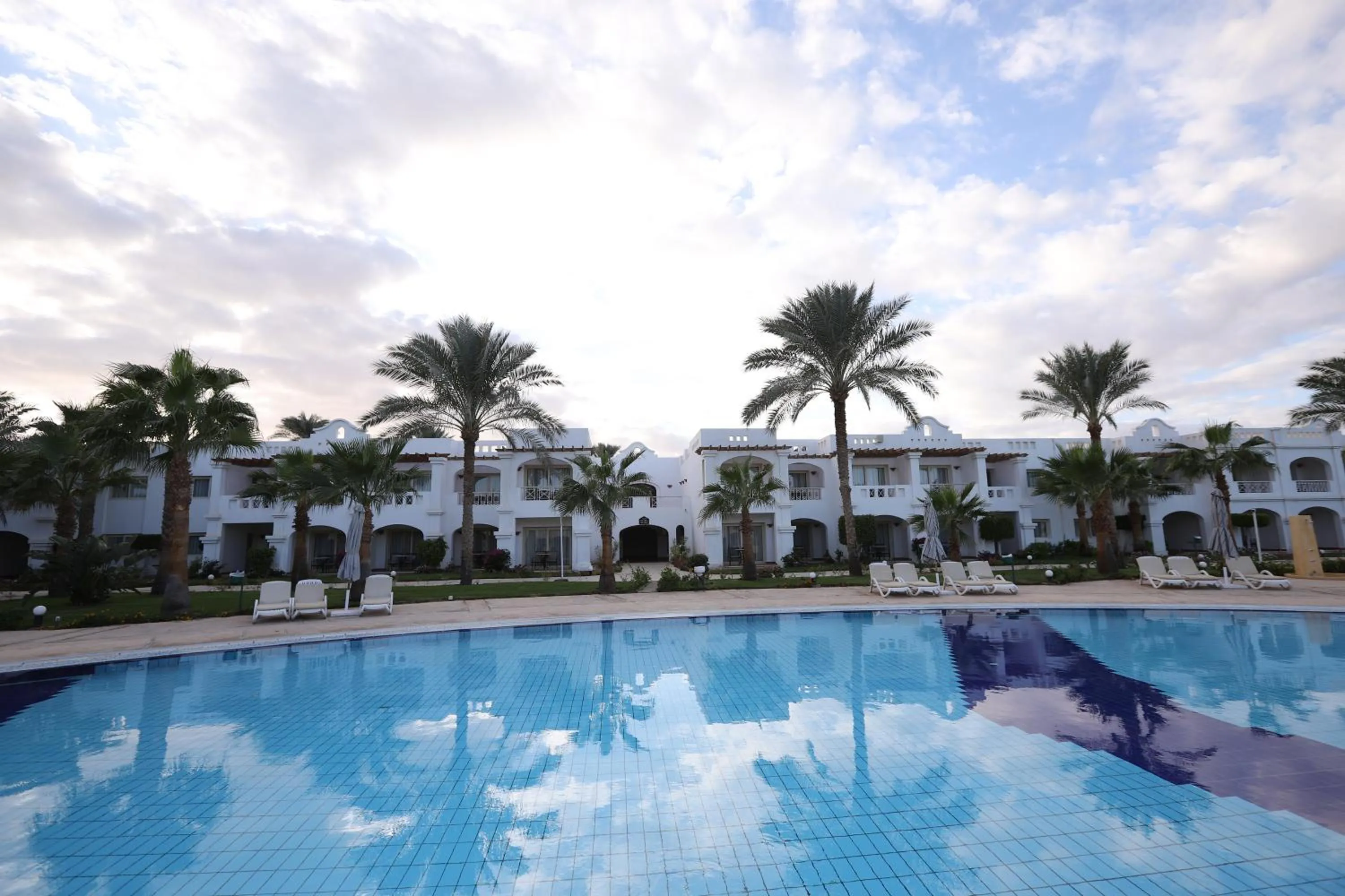 Swimming pool in Continental Plaza Beach Resort