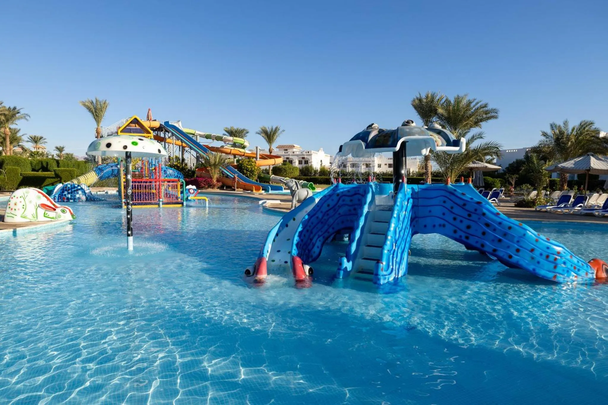 Fitness centre/facilities in Continental Plaza Beach Resort