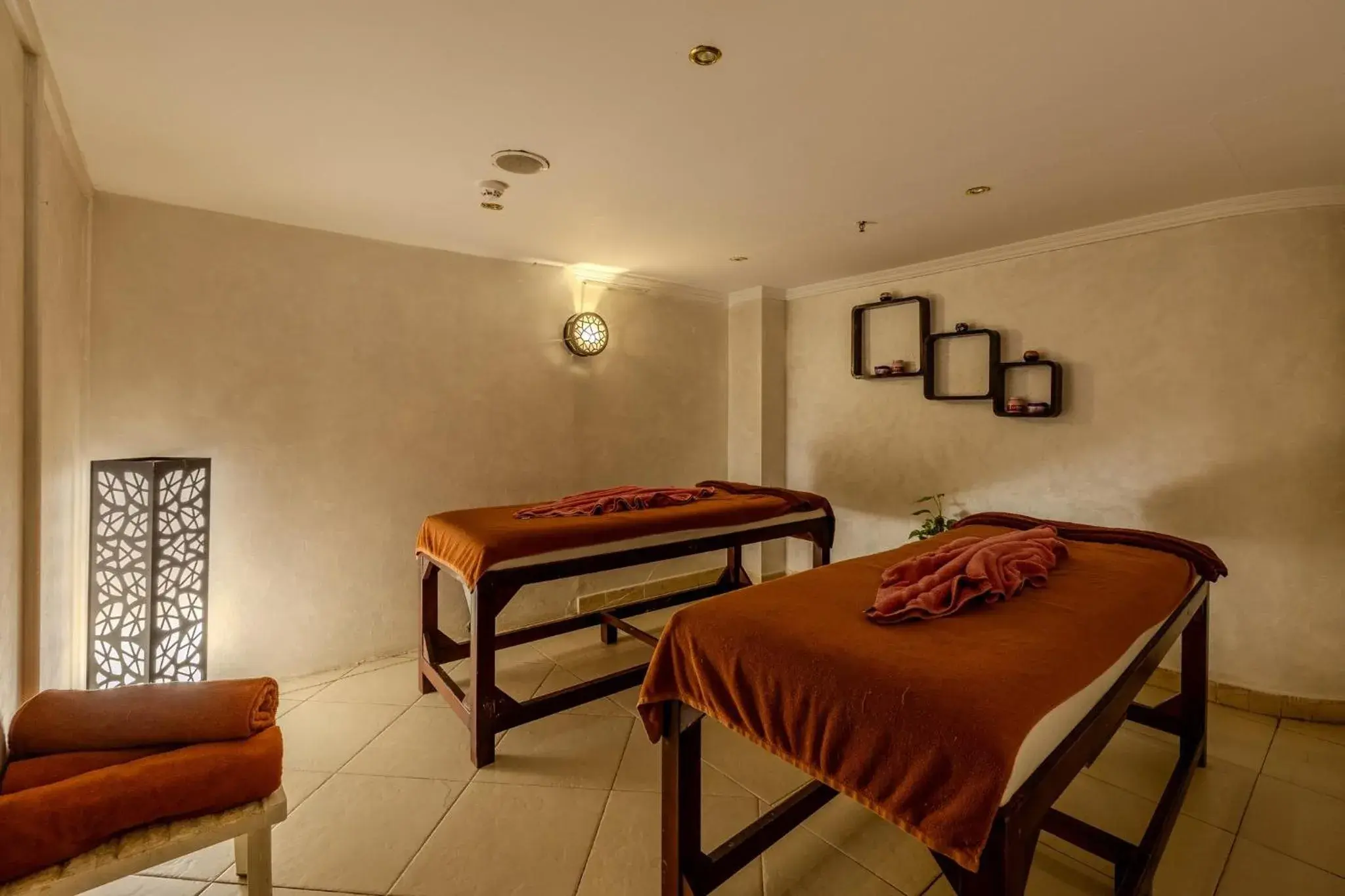 Spa and wellness centre/facilities in Continental Plaza Beach Resort Spa and wellness centre/facilities in Continental Plaza Beach Resort