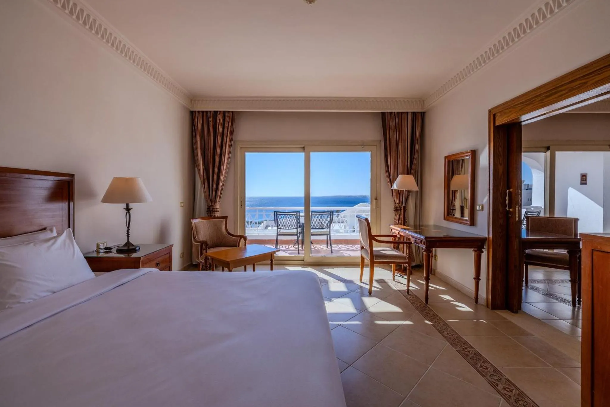 Photo of the whole room, Bed in Continental Plaza Beach Resort